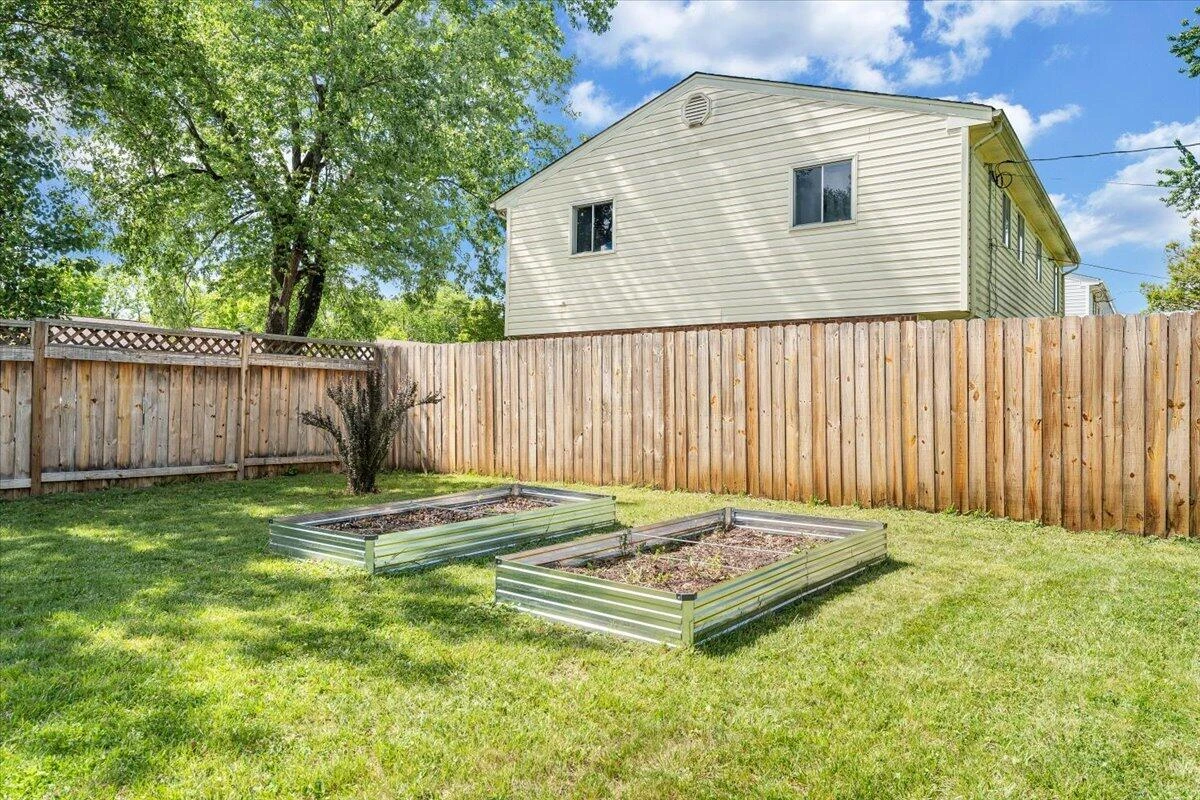 2819 Embassy DR - Photo 45