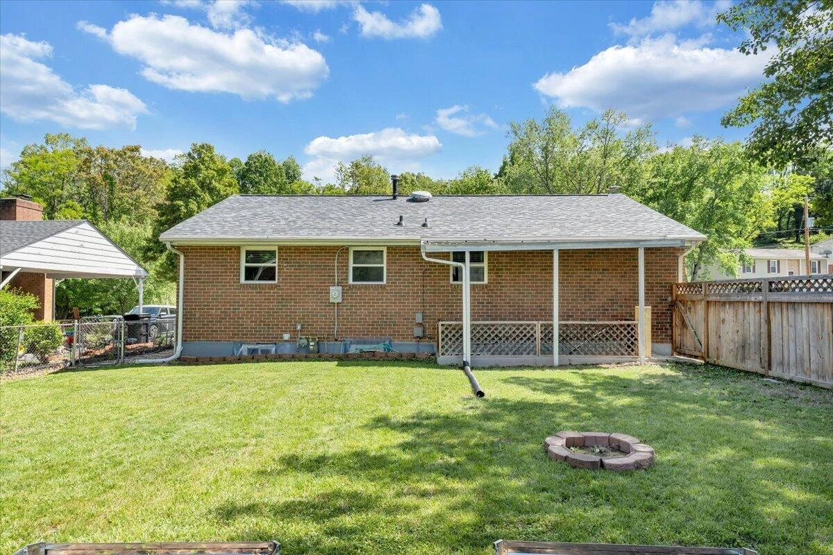 2819 Embassy DR - Photo 48