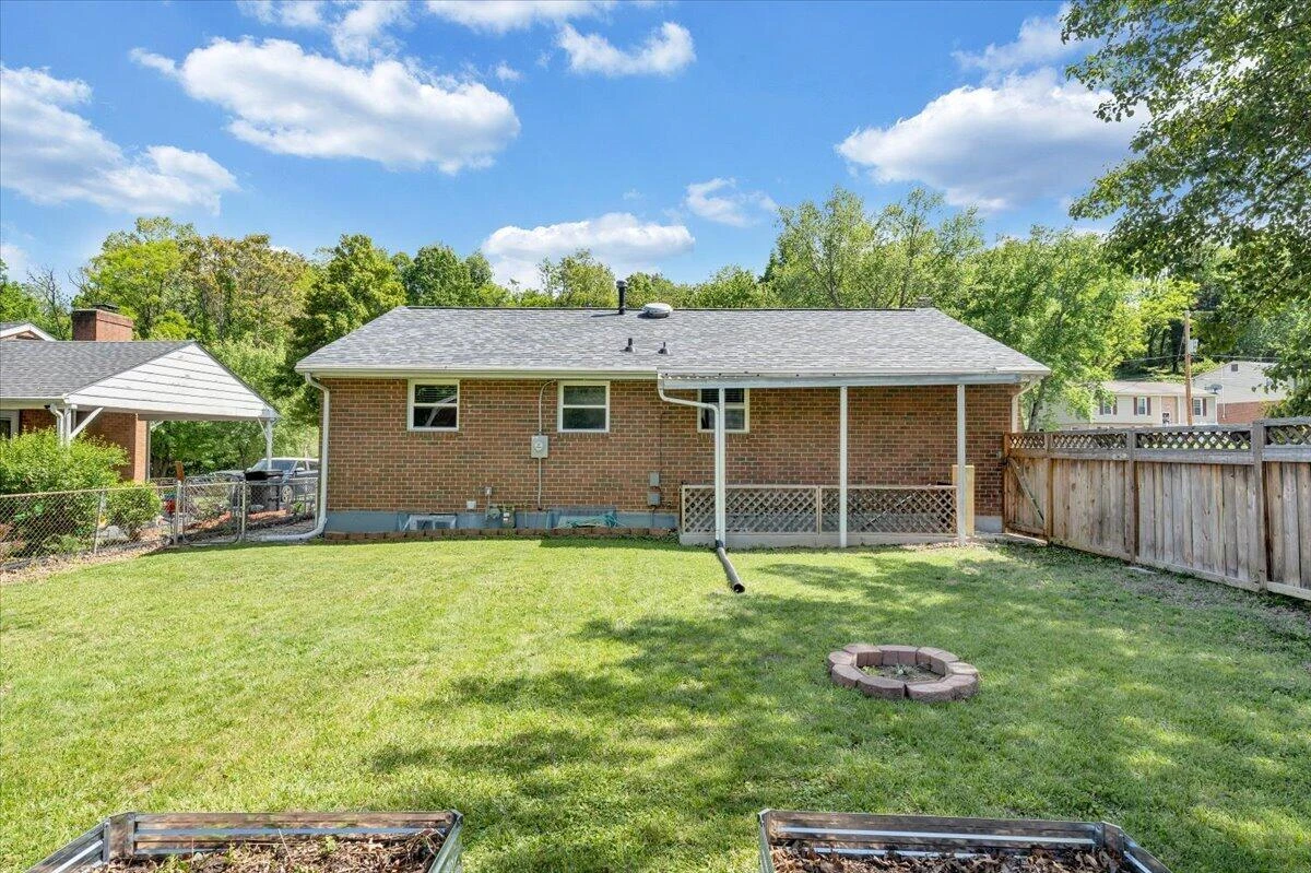 2819 Embassy DR - Photo 49