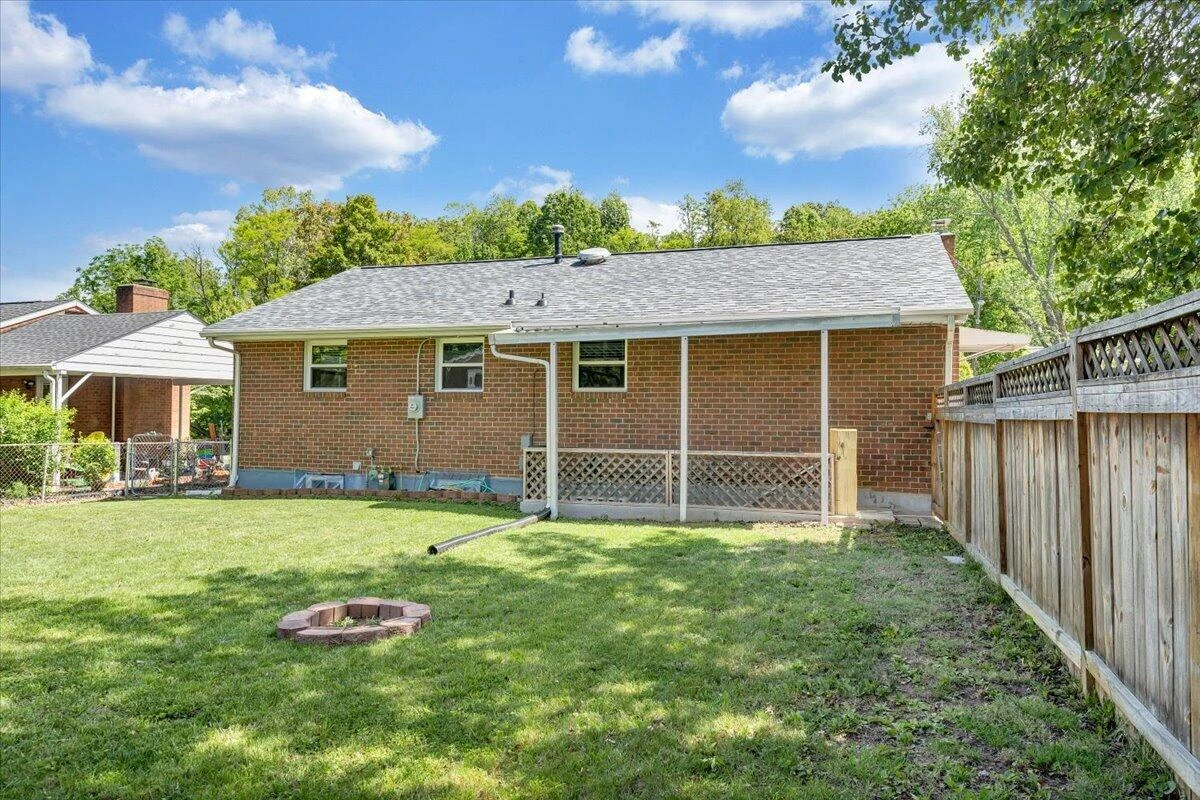 2819 Embassy DR - Photo 50