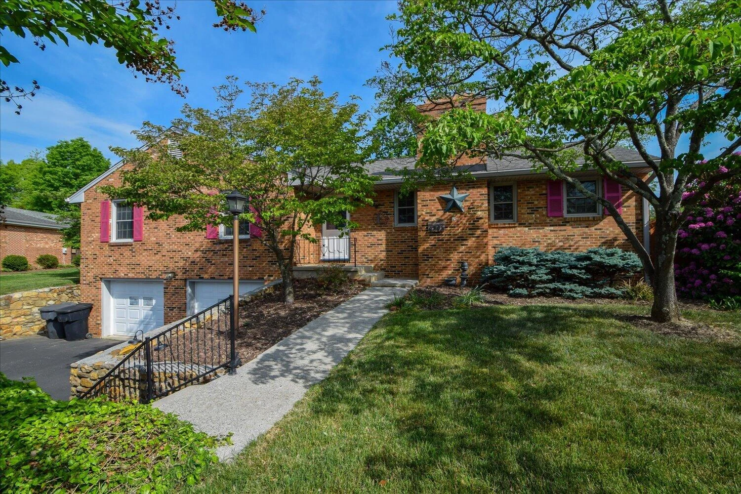 4743 Woodley DR