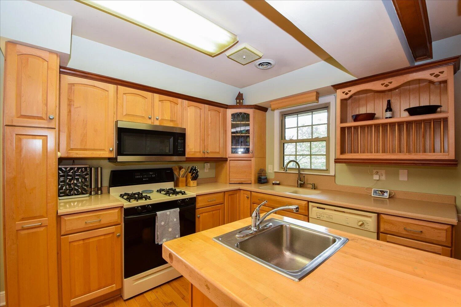 4743 Woodley DR - Photo 17