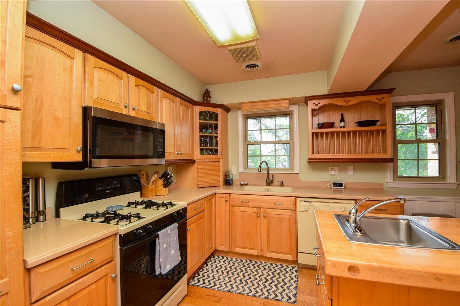 4743 Woodley DR - Photo 18
