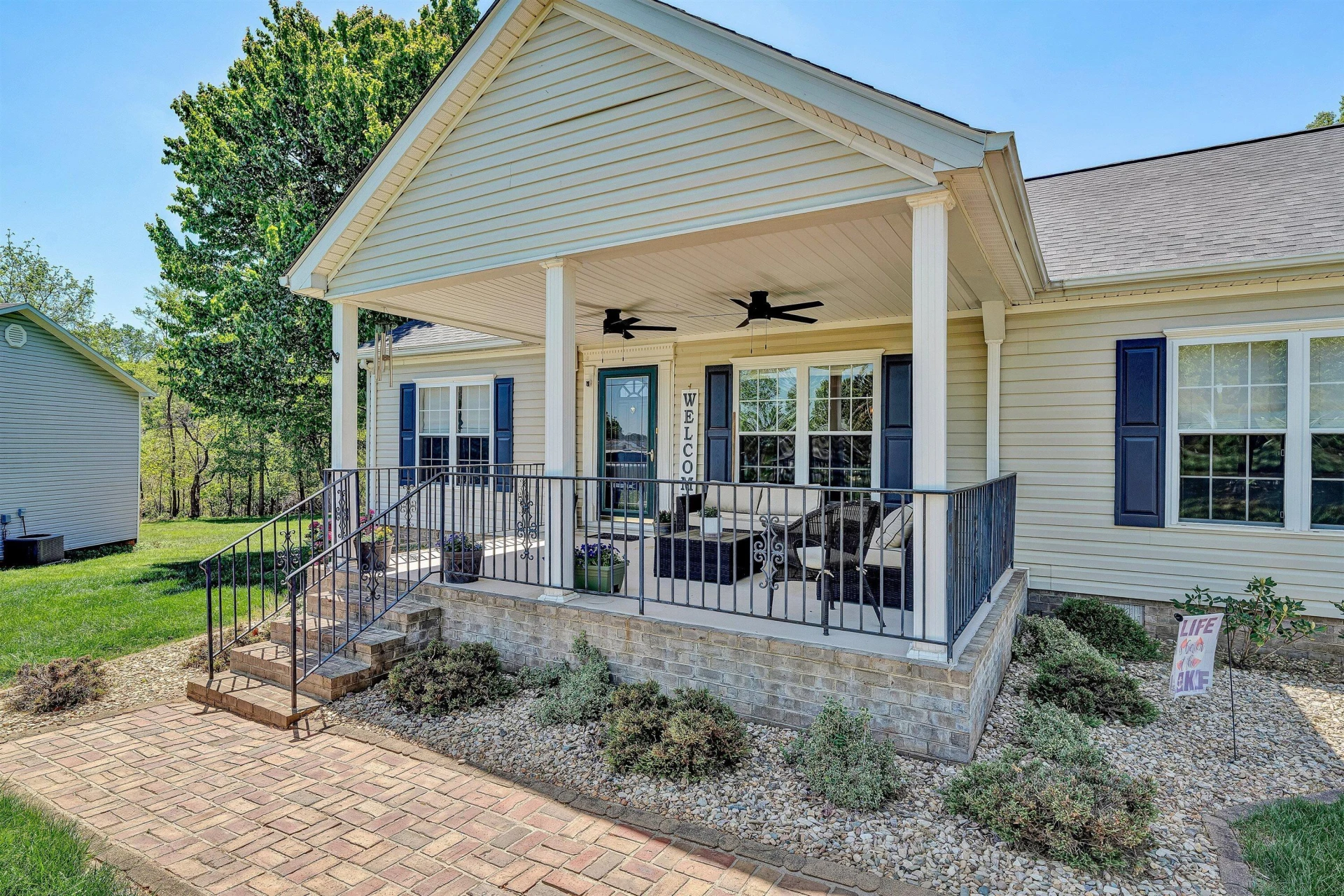 414 Mallard Cove RD - Photo 2