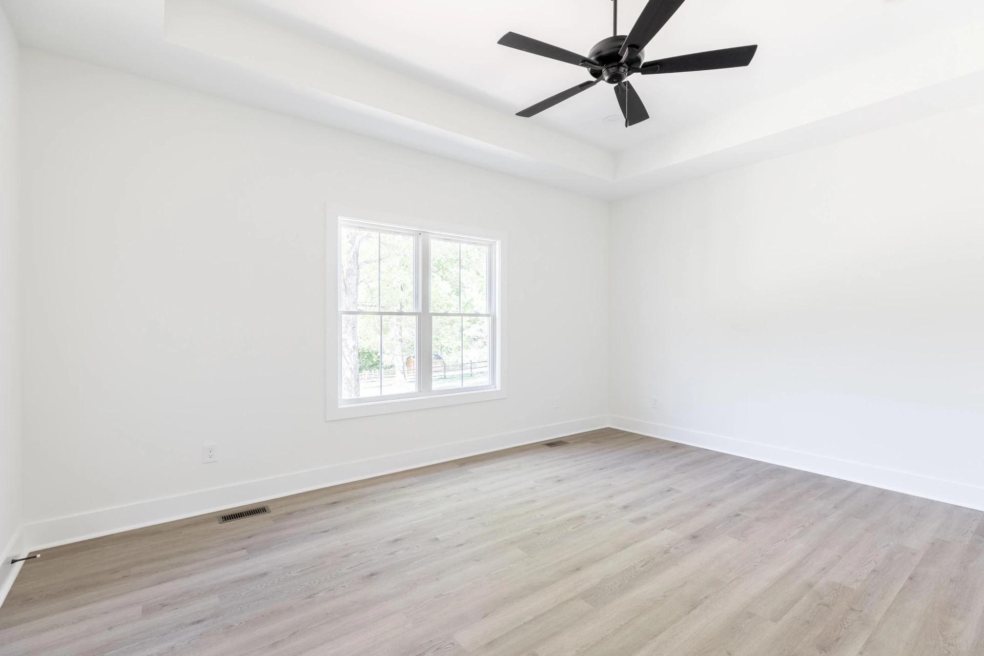 2404 Twin Lake DR - Photo 22