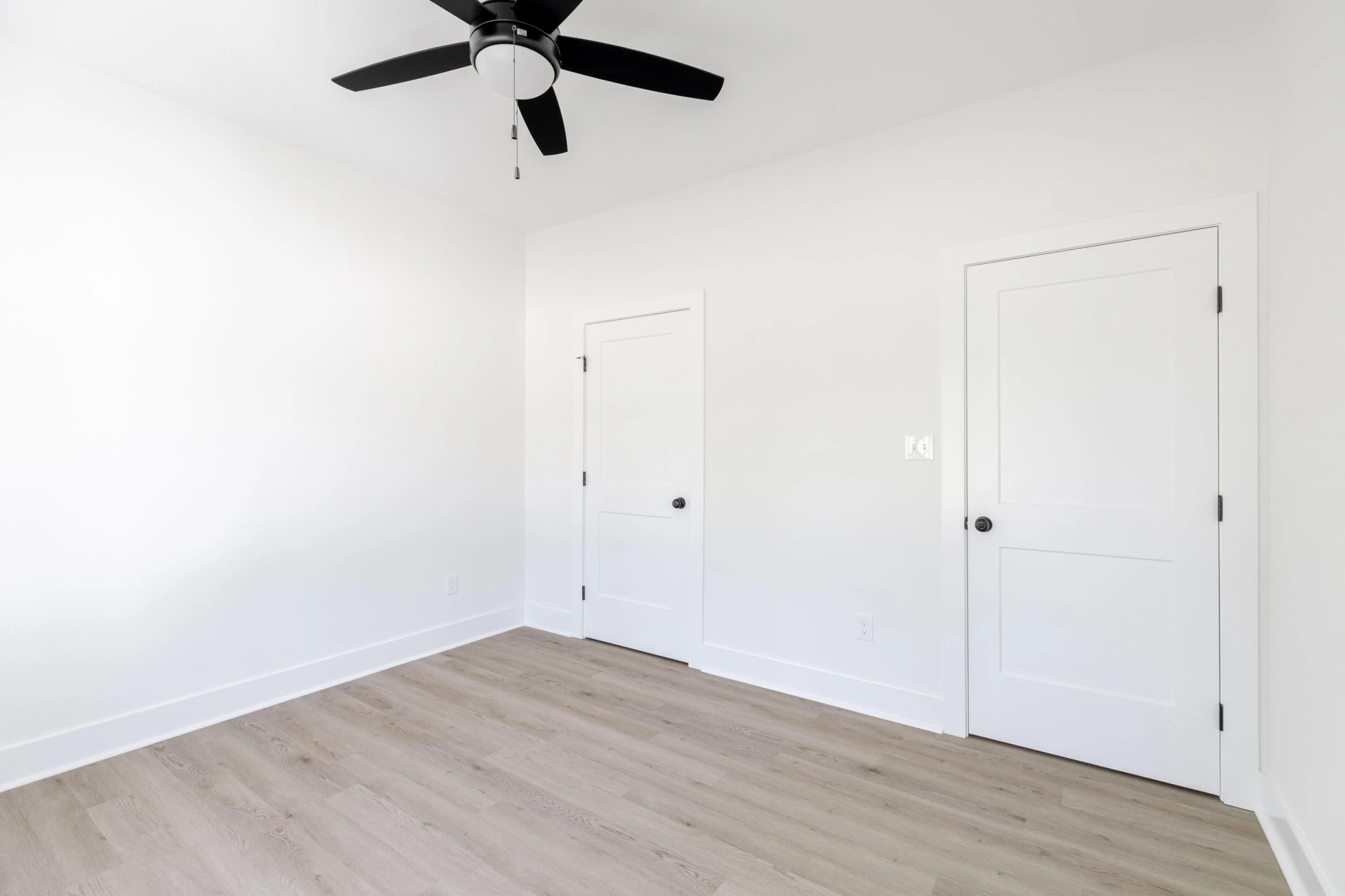 2404 Twin Lake DR - Photo 34
