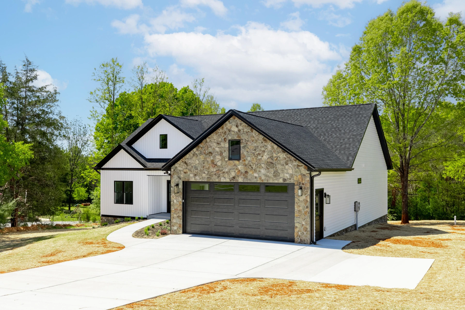 2404 Twin Lake DR - Photo 57