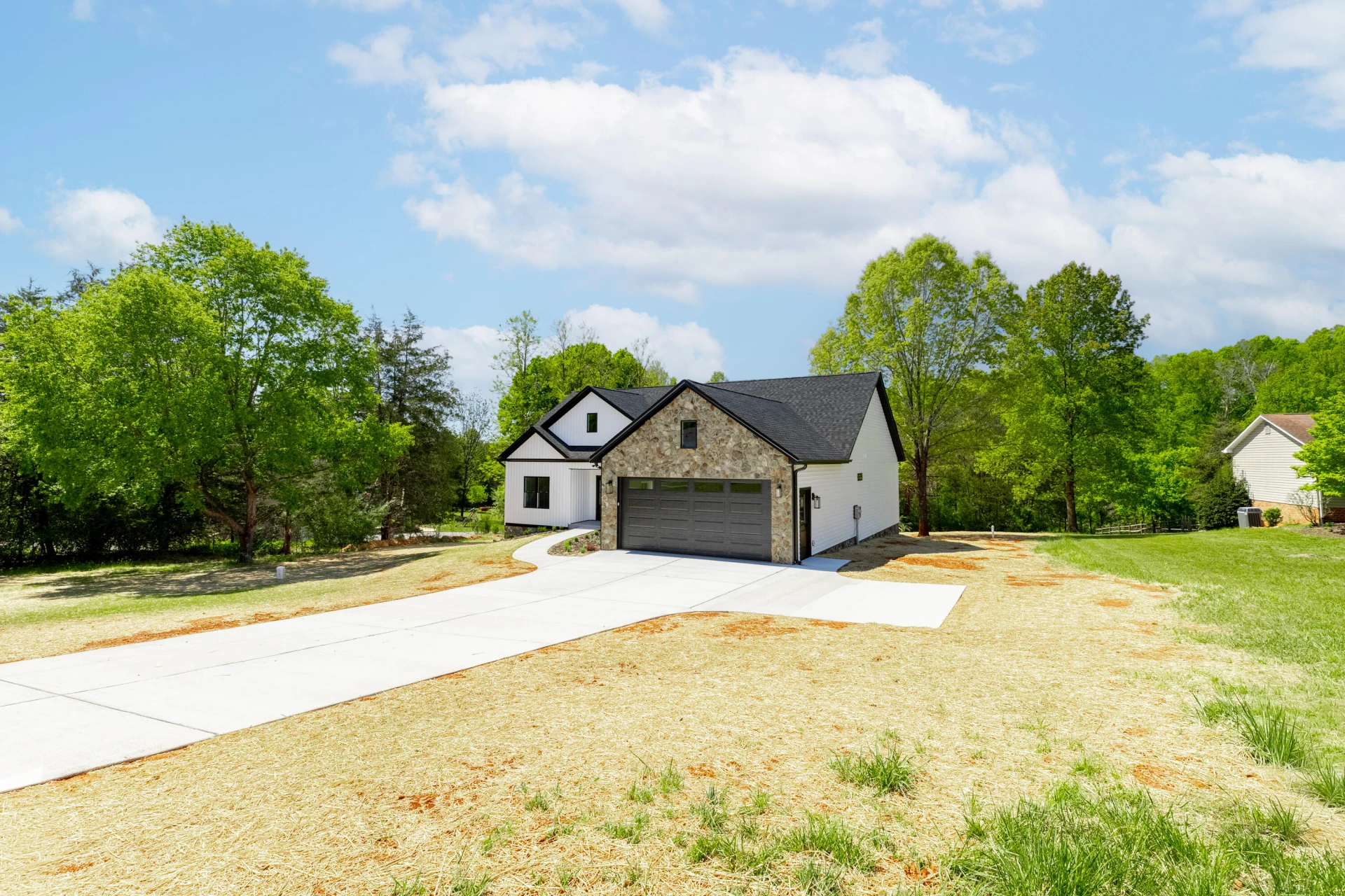 2404 Twin Lake DR - Photo 58