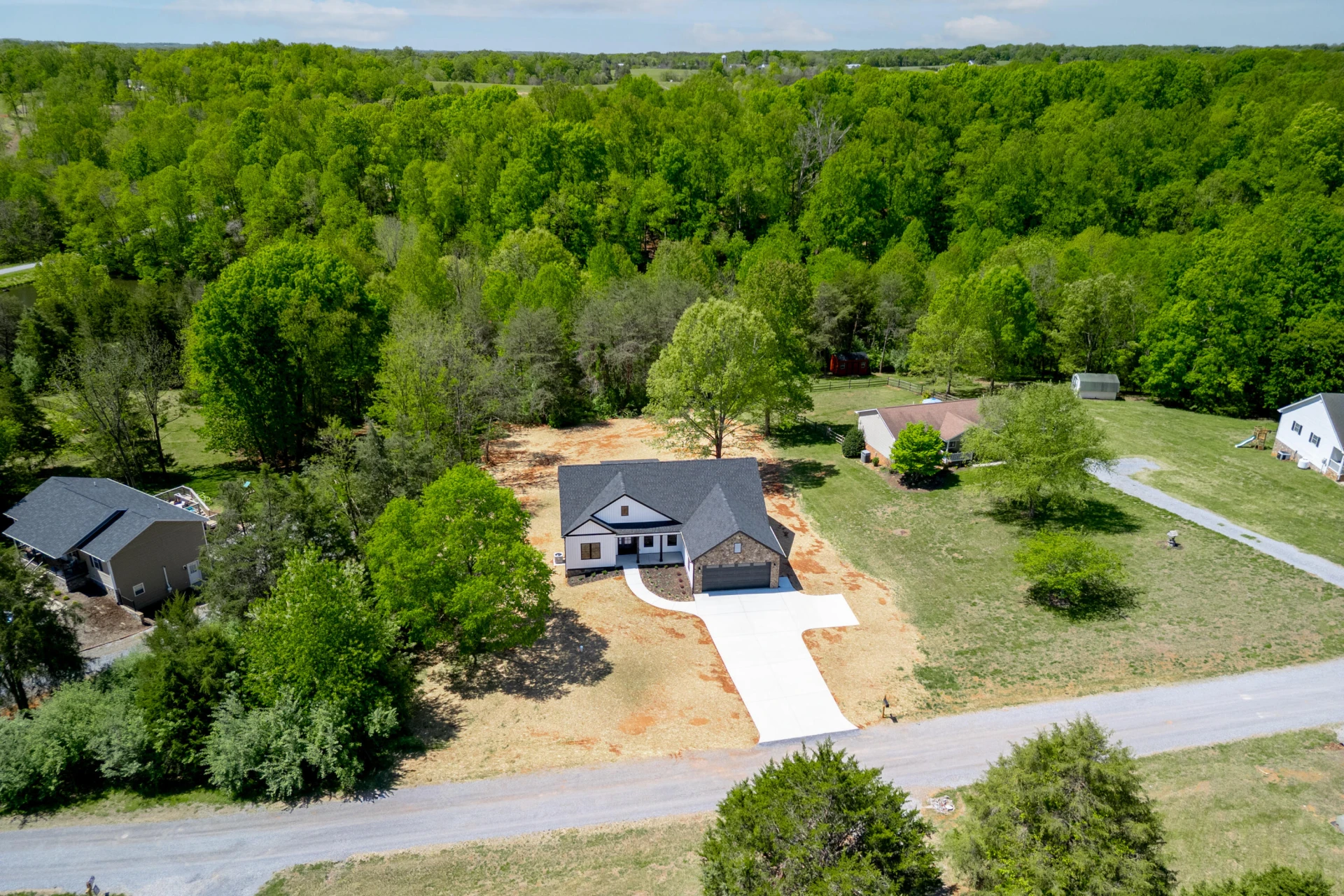 2404 Twin Lake DR - Photo 64