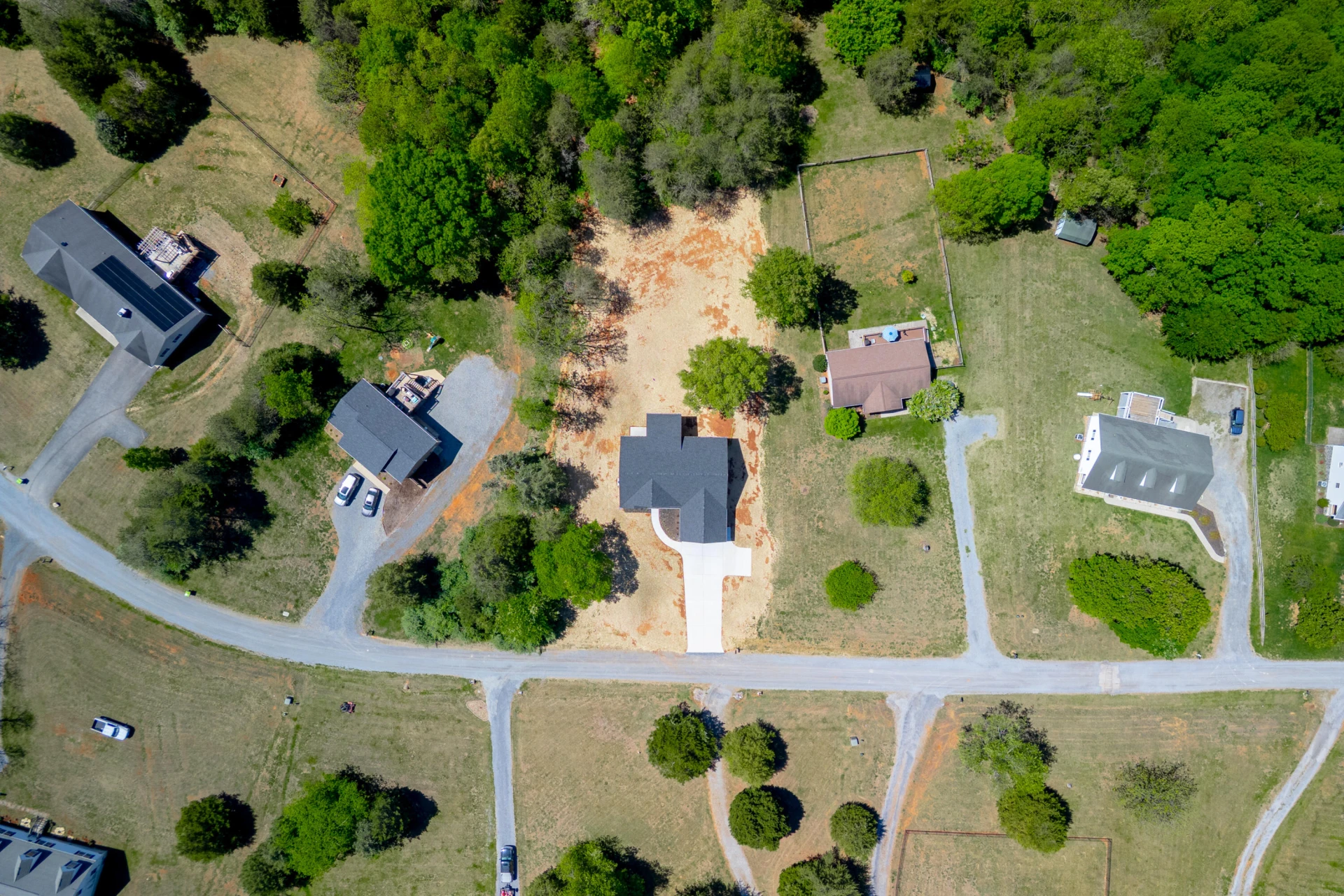 2404 Twin Lake DR - Photo 68