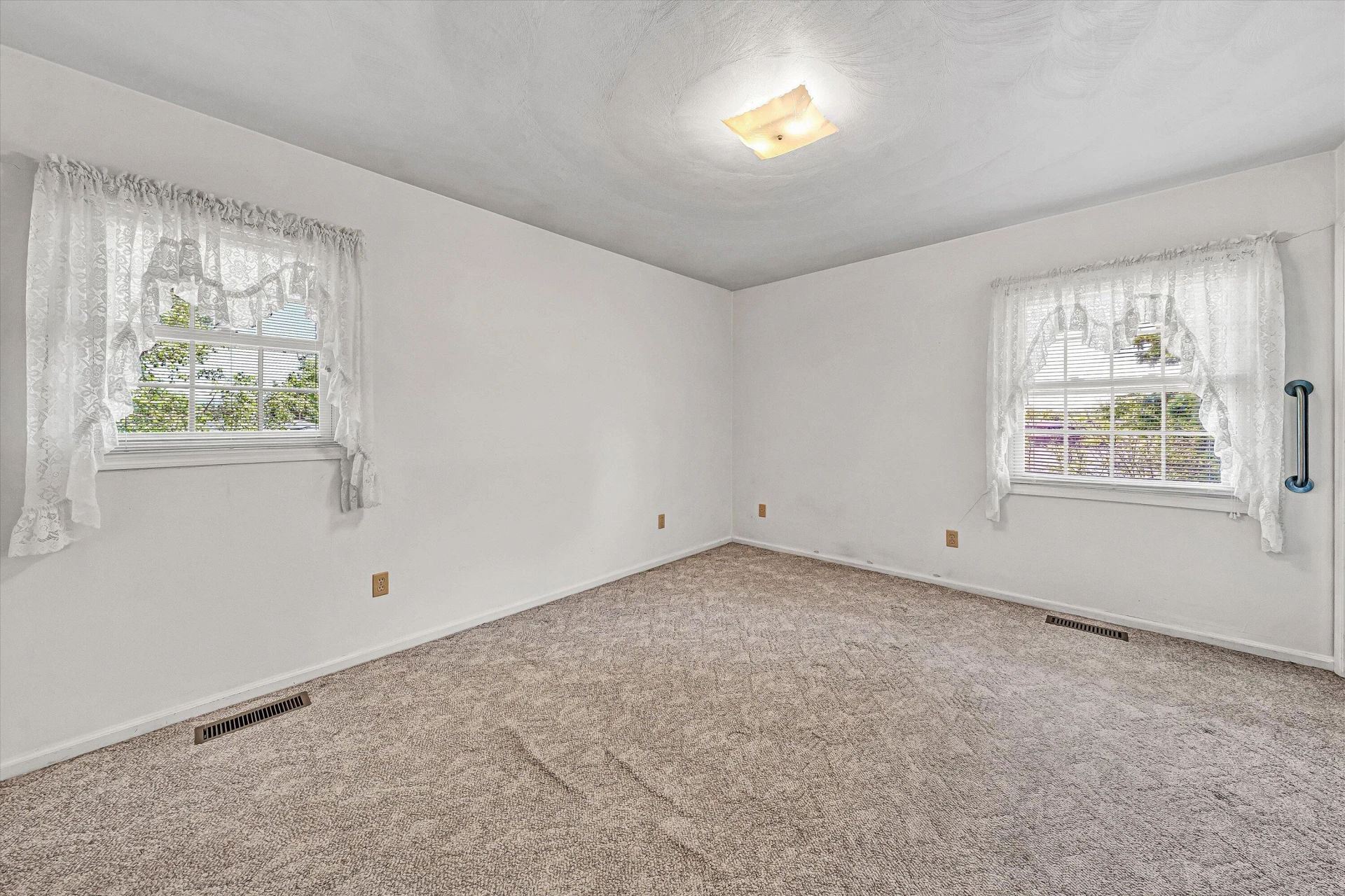 4940 North Lake DR - Photo 18
