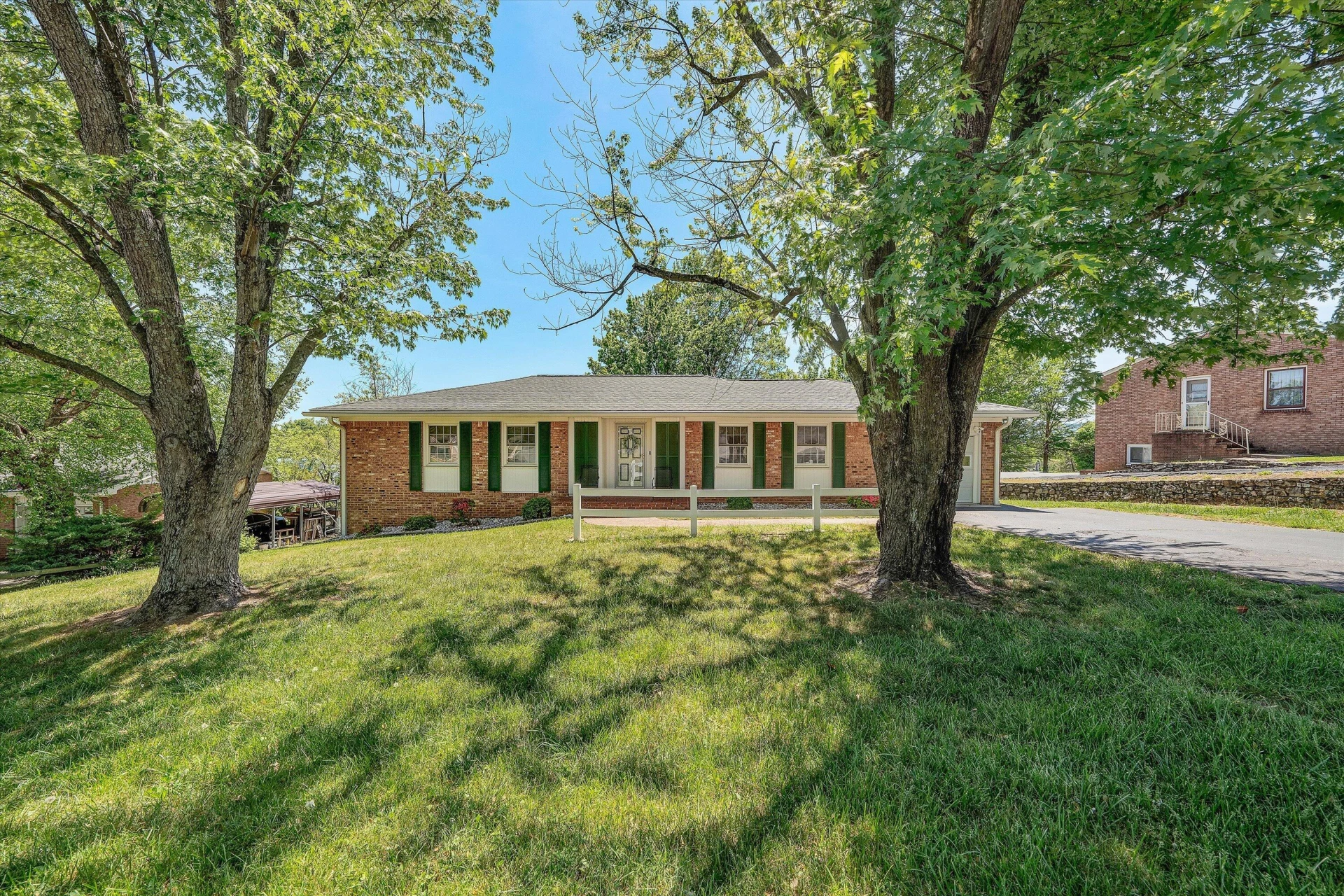 4940 North Lake DR - Photo 37