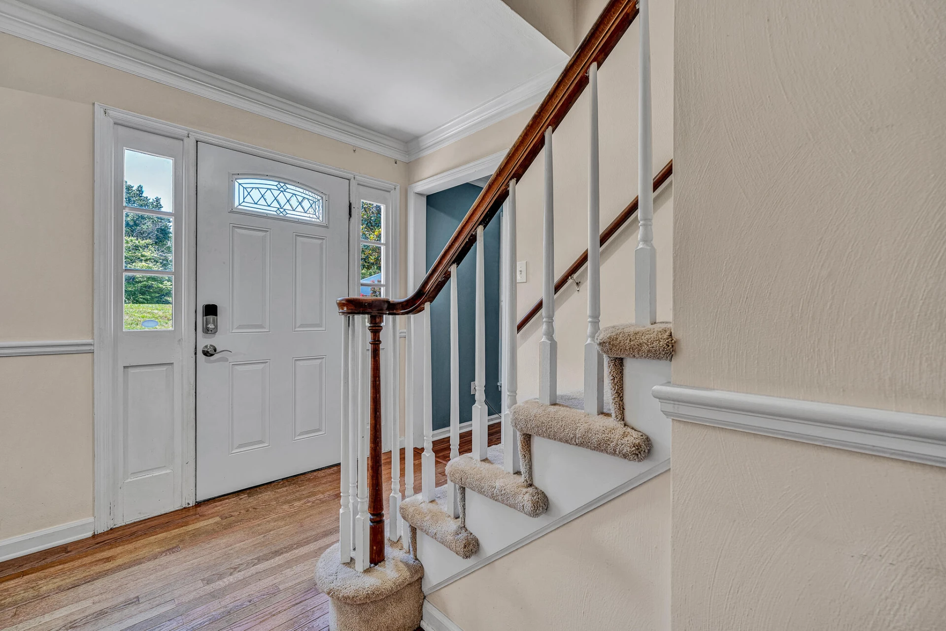 3368 Dawn CIR - Photo 2