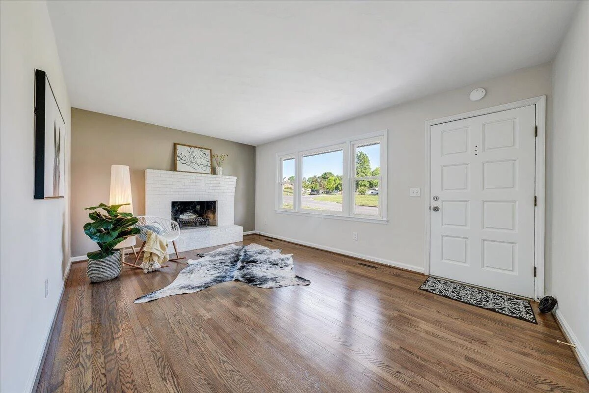 5433 Lamplighter DR - Photo 10