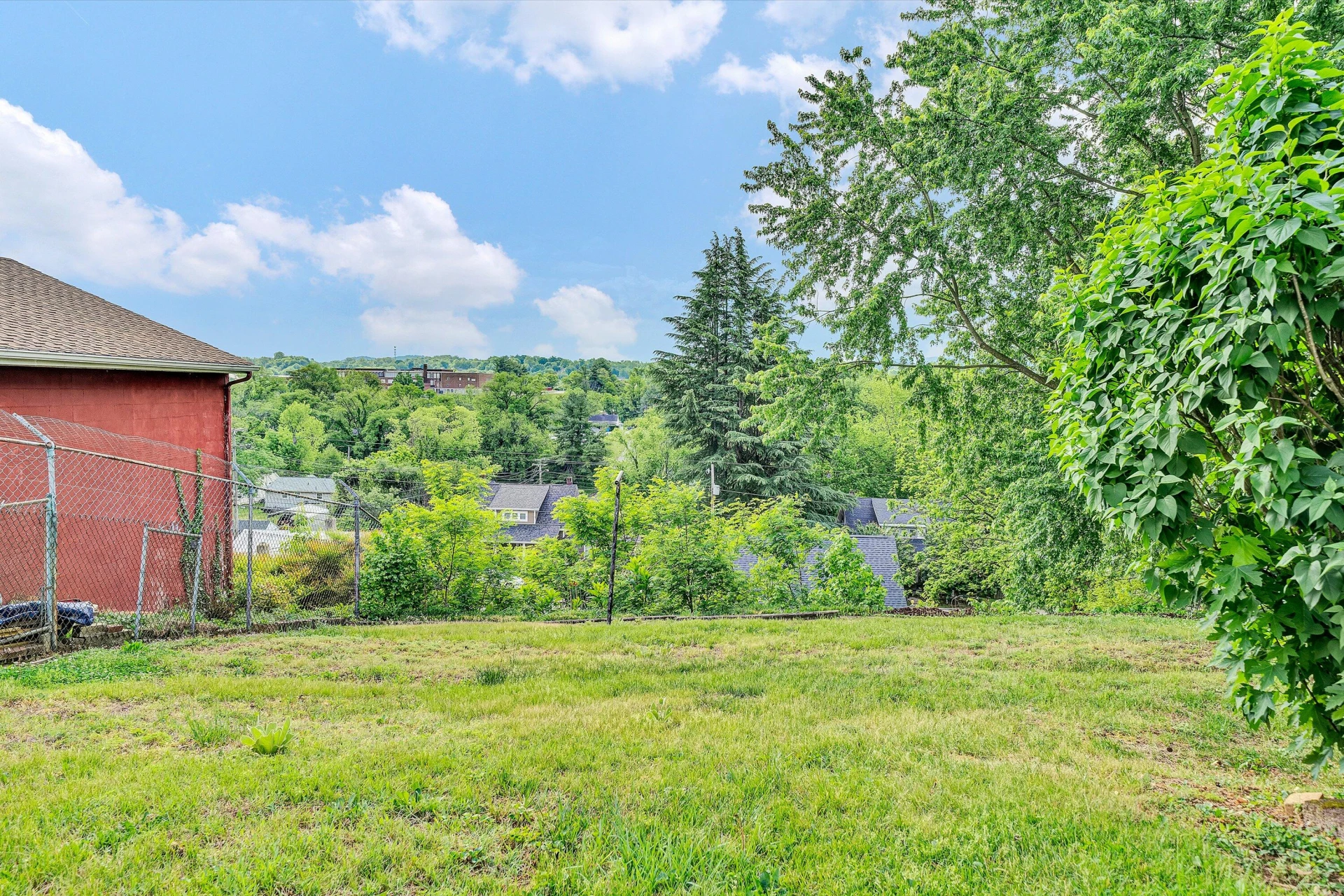 2251 Moir ST NE - Photo 18