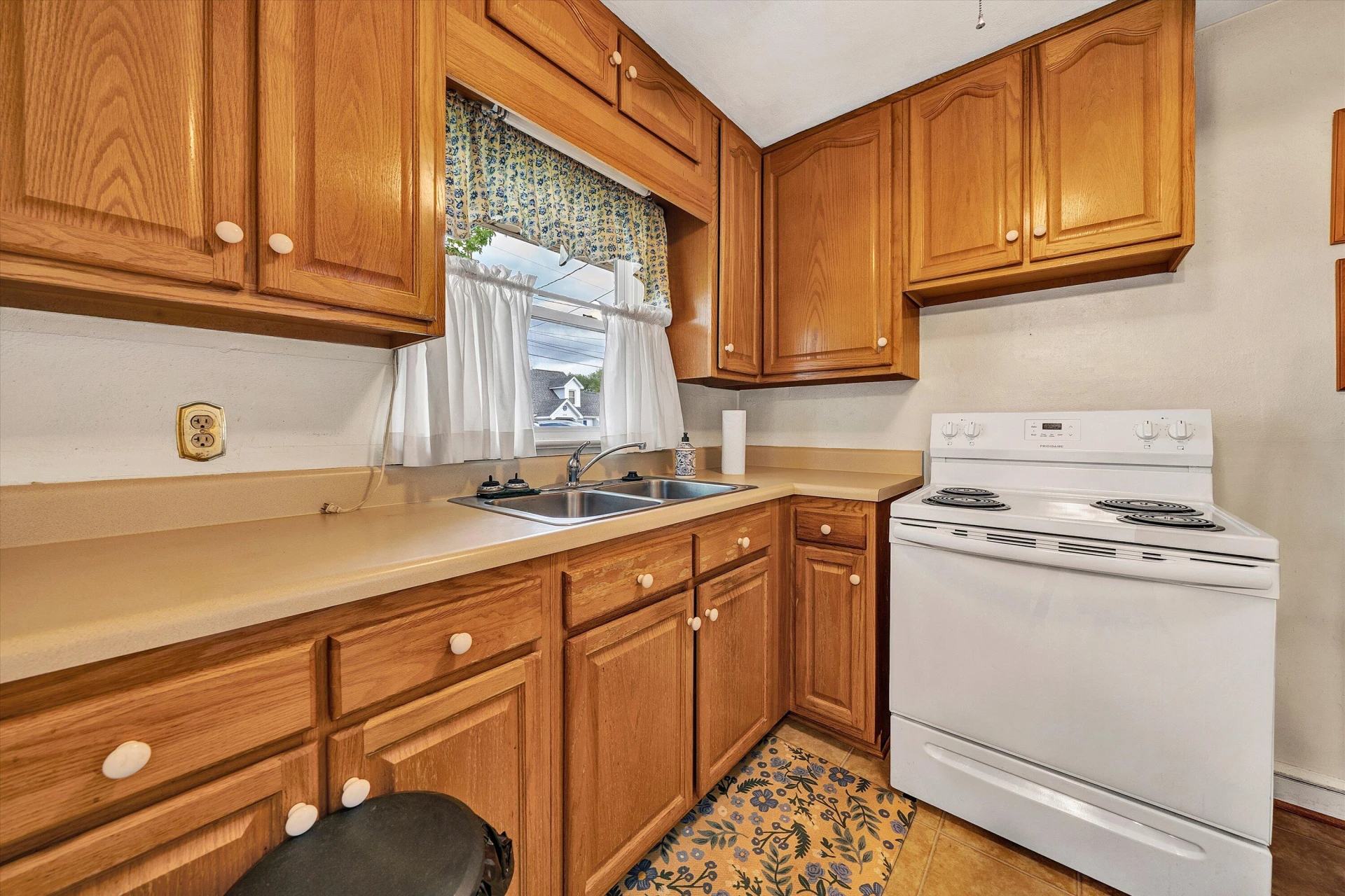 2251 Moir ST NE - Photo 8