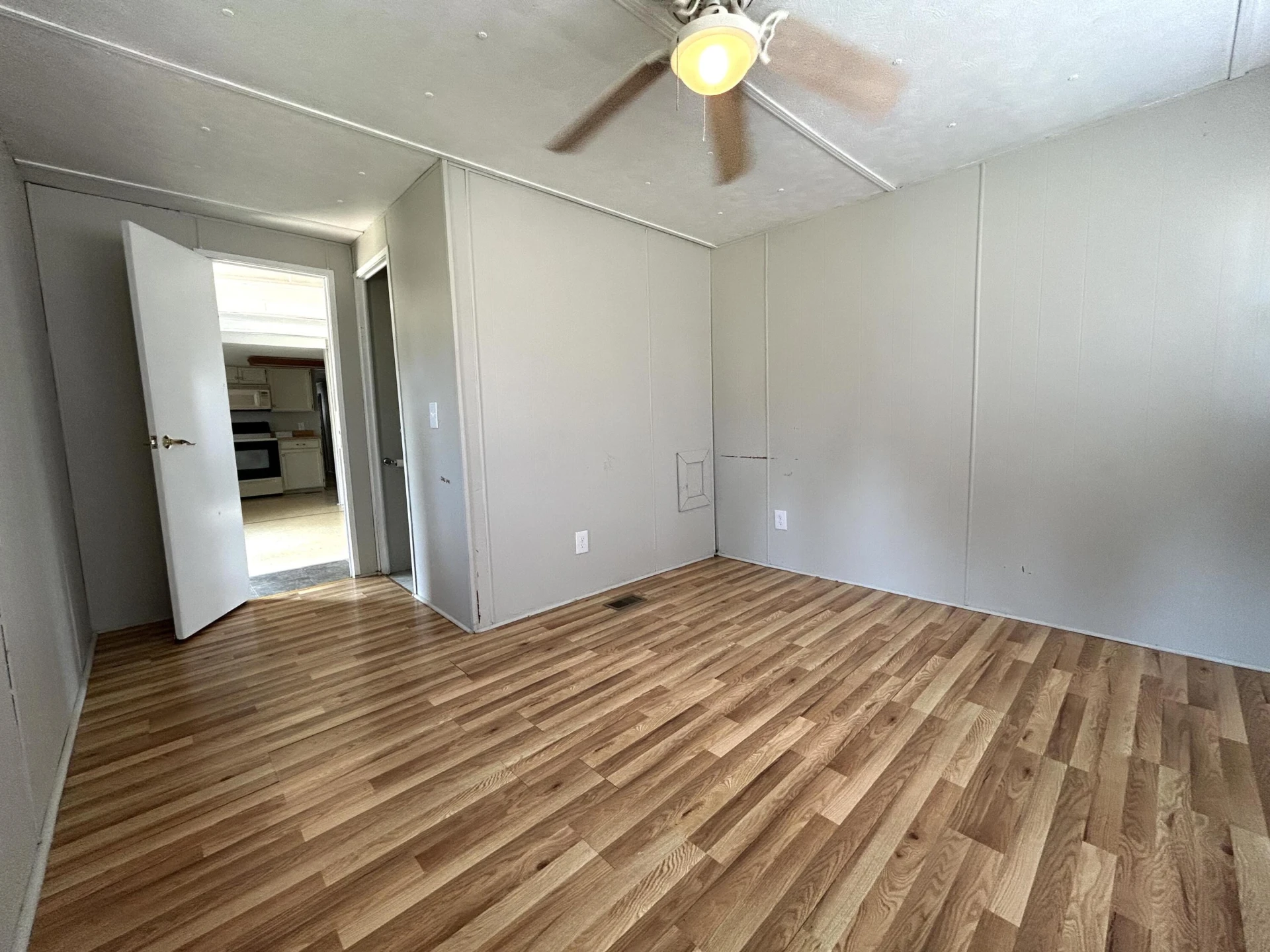 712 Farmer LN - Photo 2