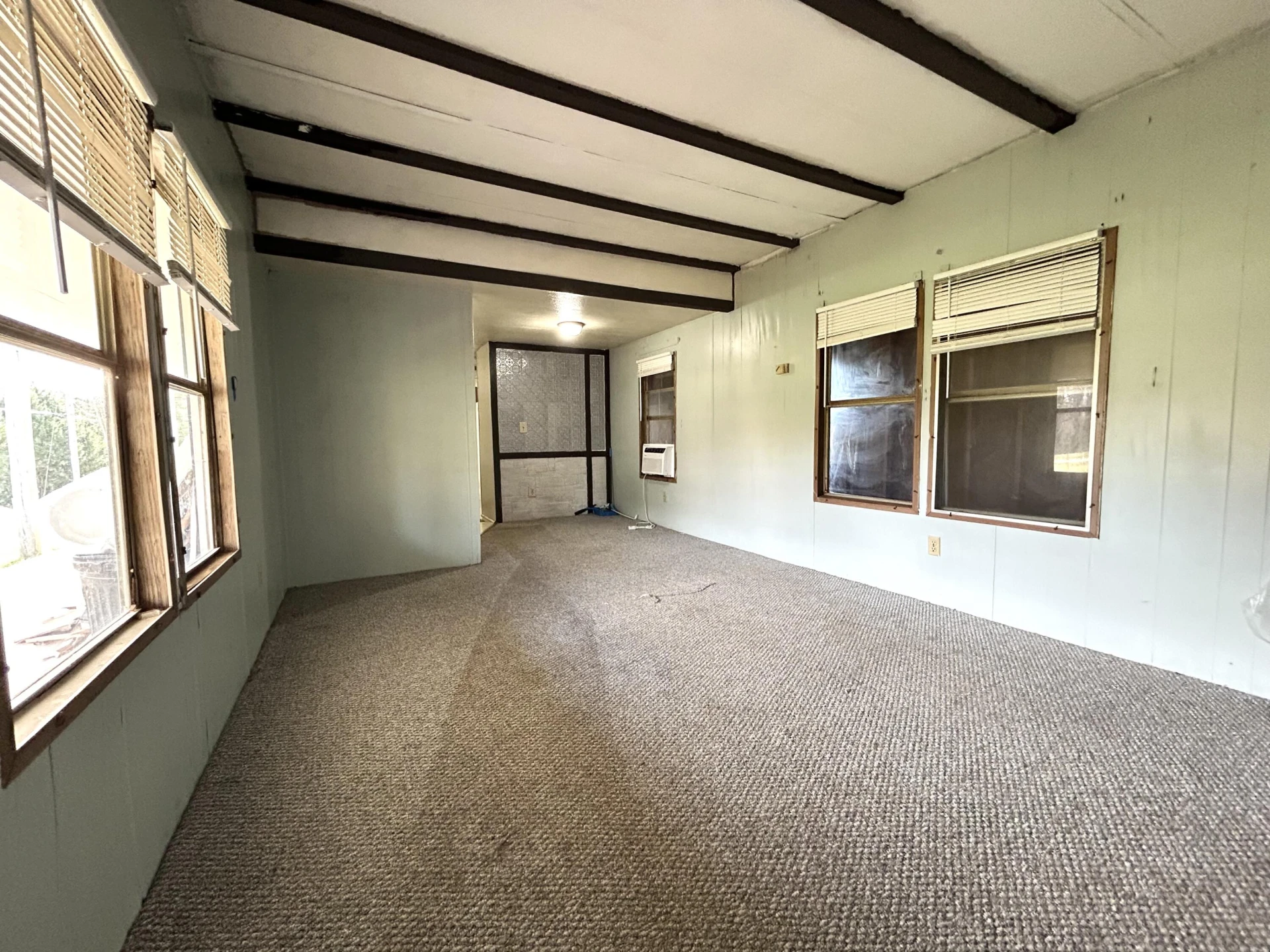 714 Farmer LN - Photo 2
