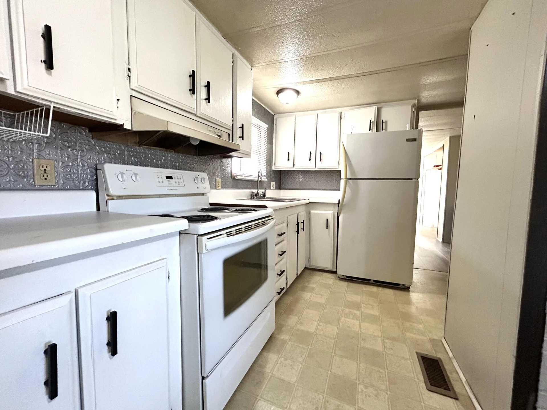 714 Farmer LN - Photo 3