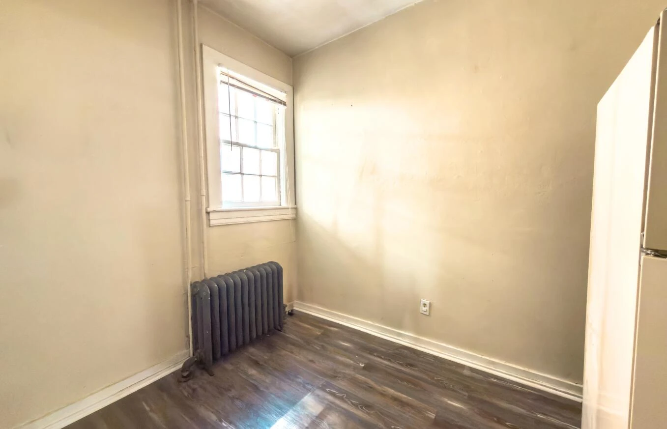501 Mountain AVE SW - Photo 9