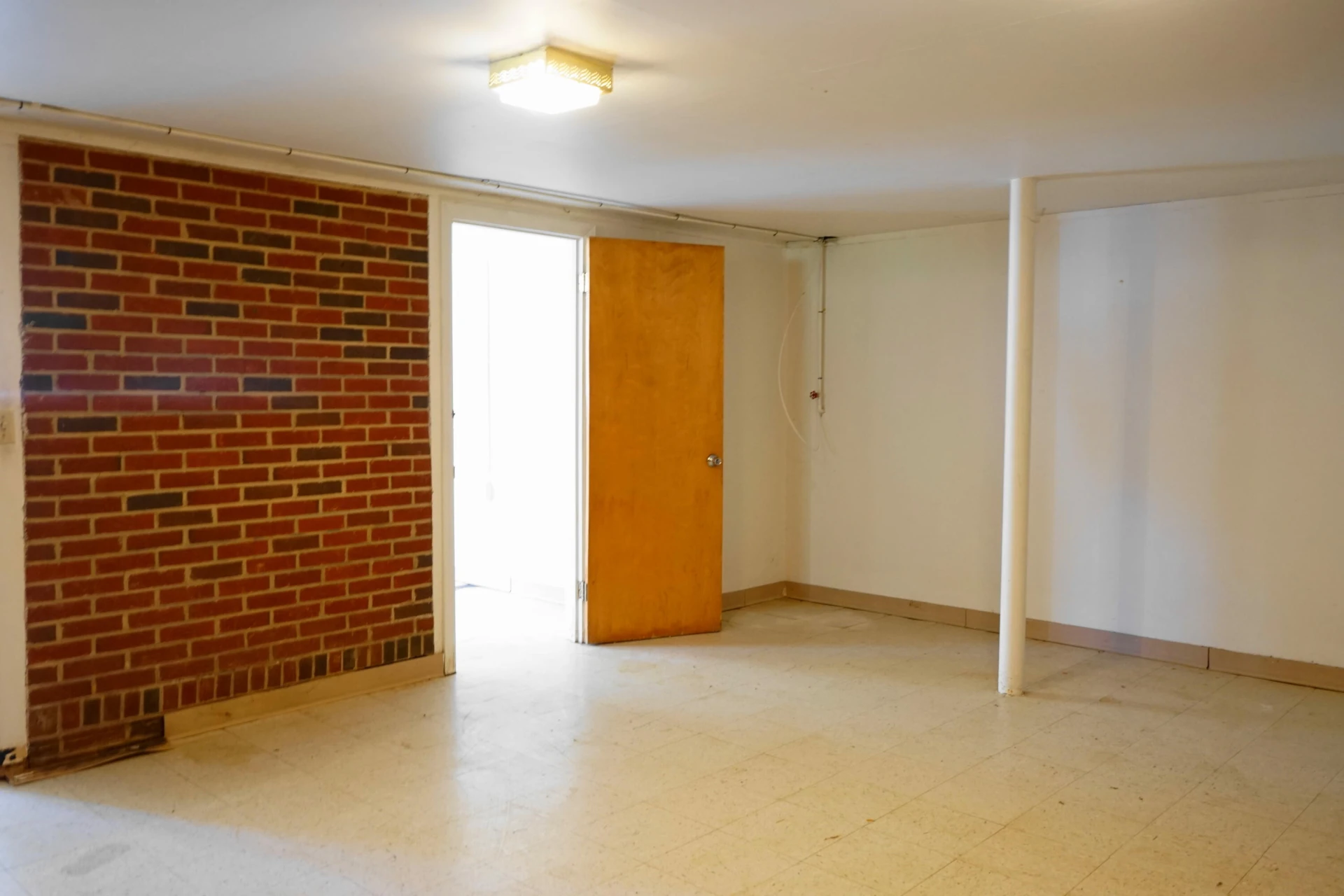 2901 Neil DR - Photo 26