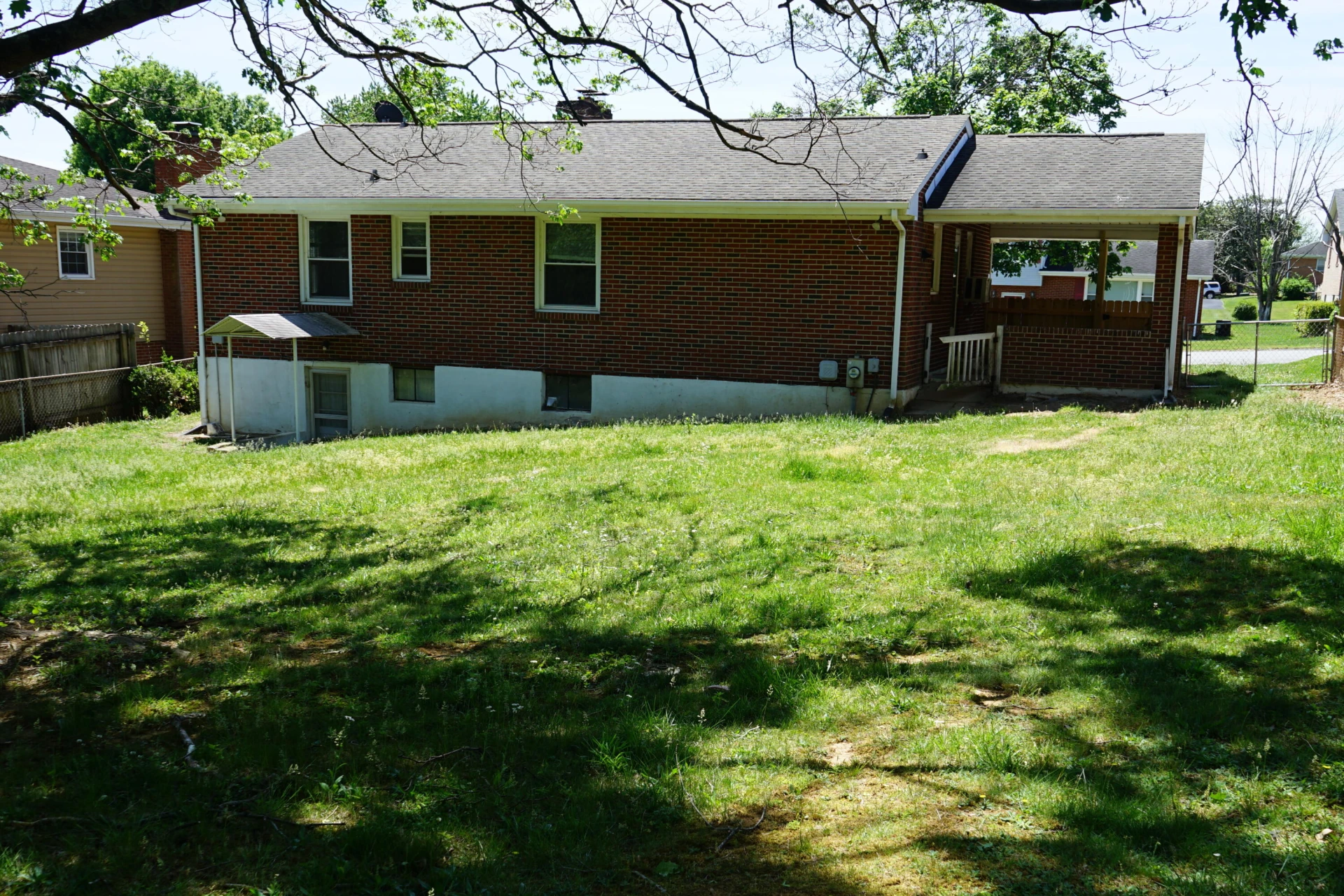 2901 Neil DR - Photo 6