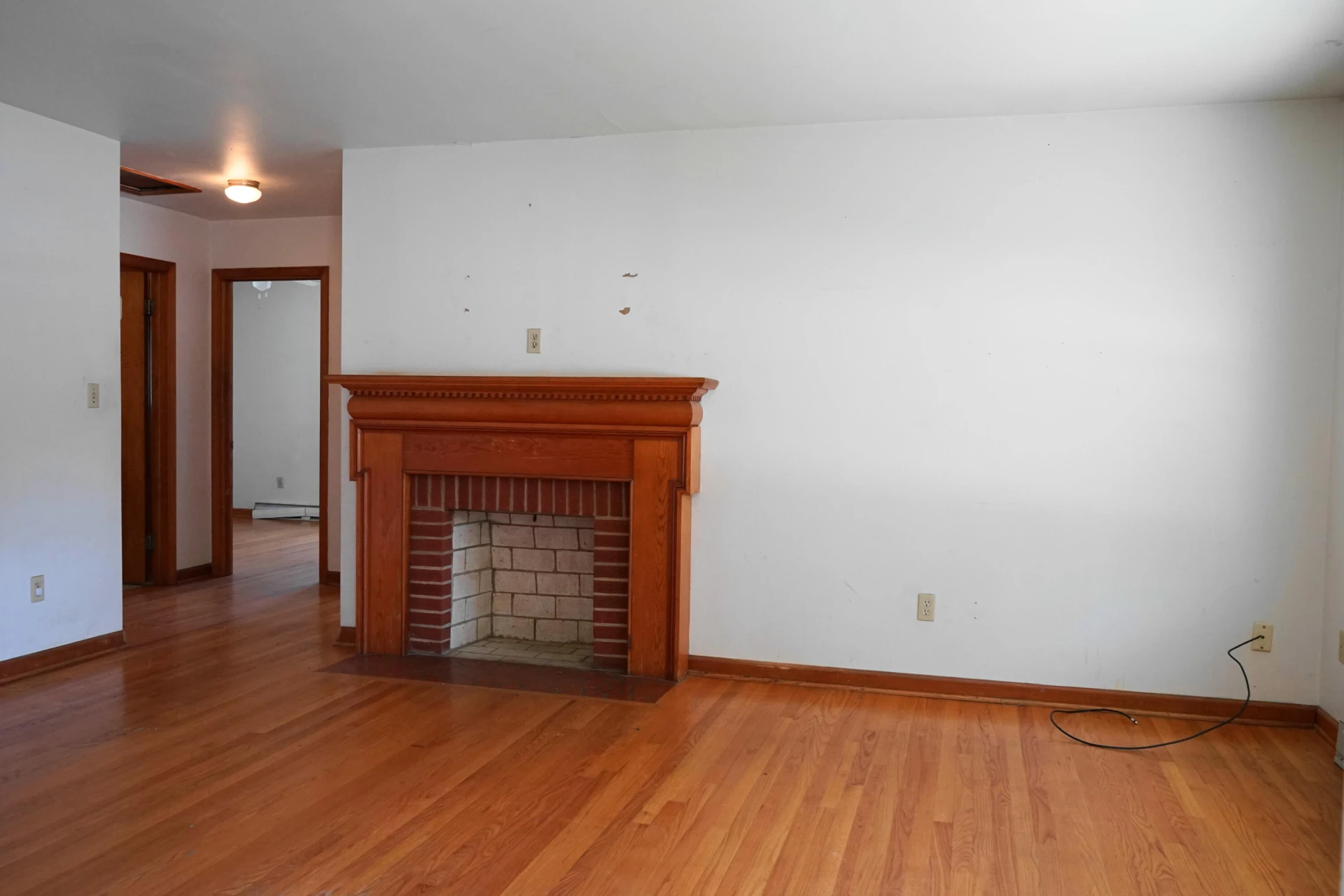 2901 Neil DR - Photo 7