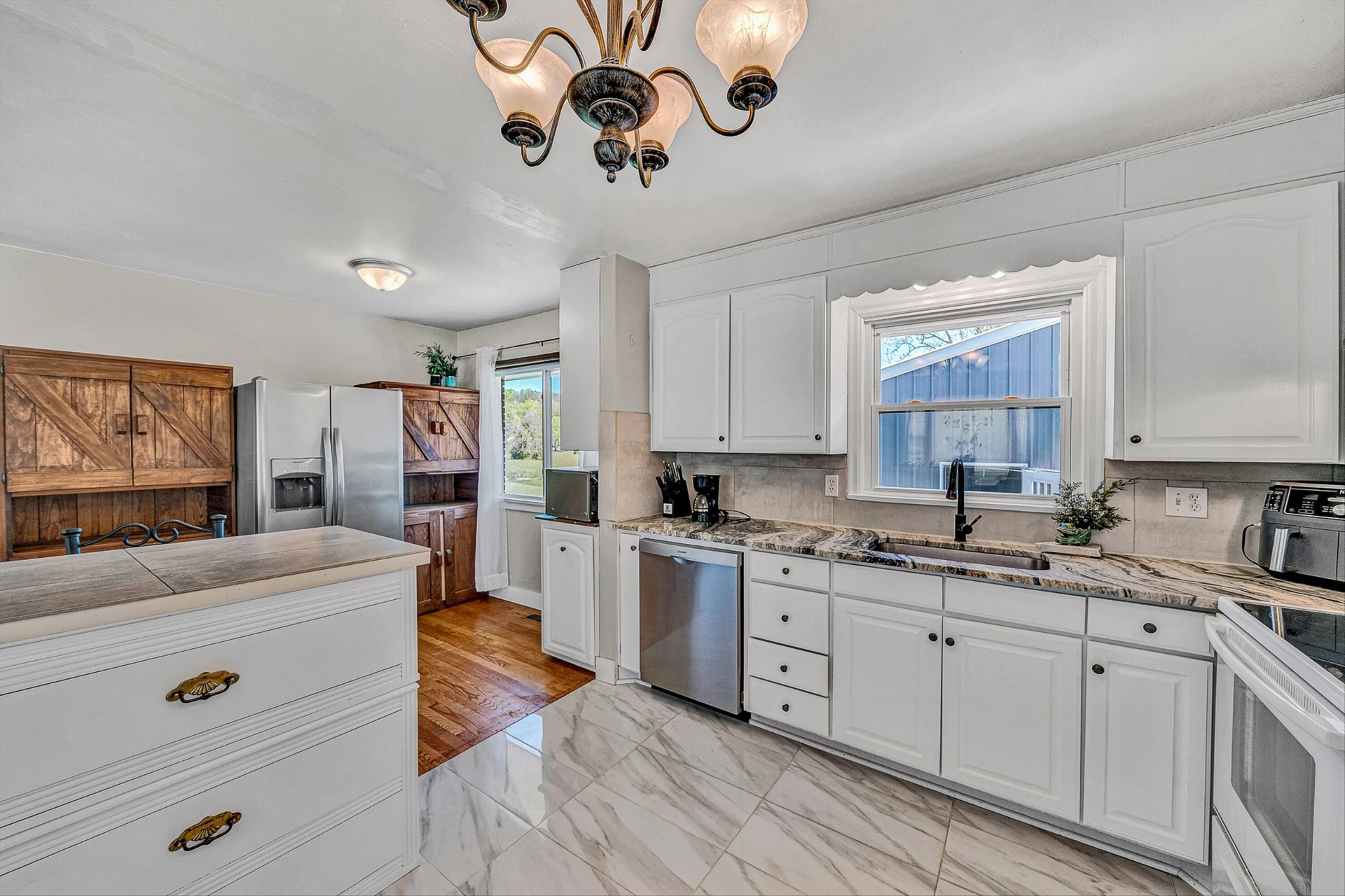 4758 Bandy RD - Photo 12