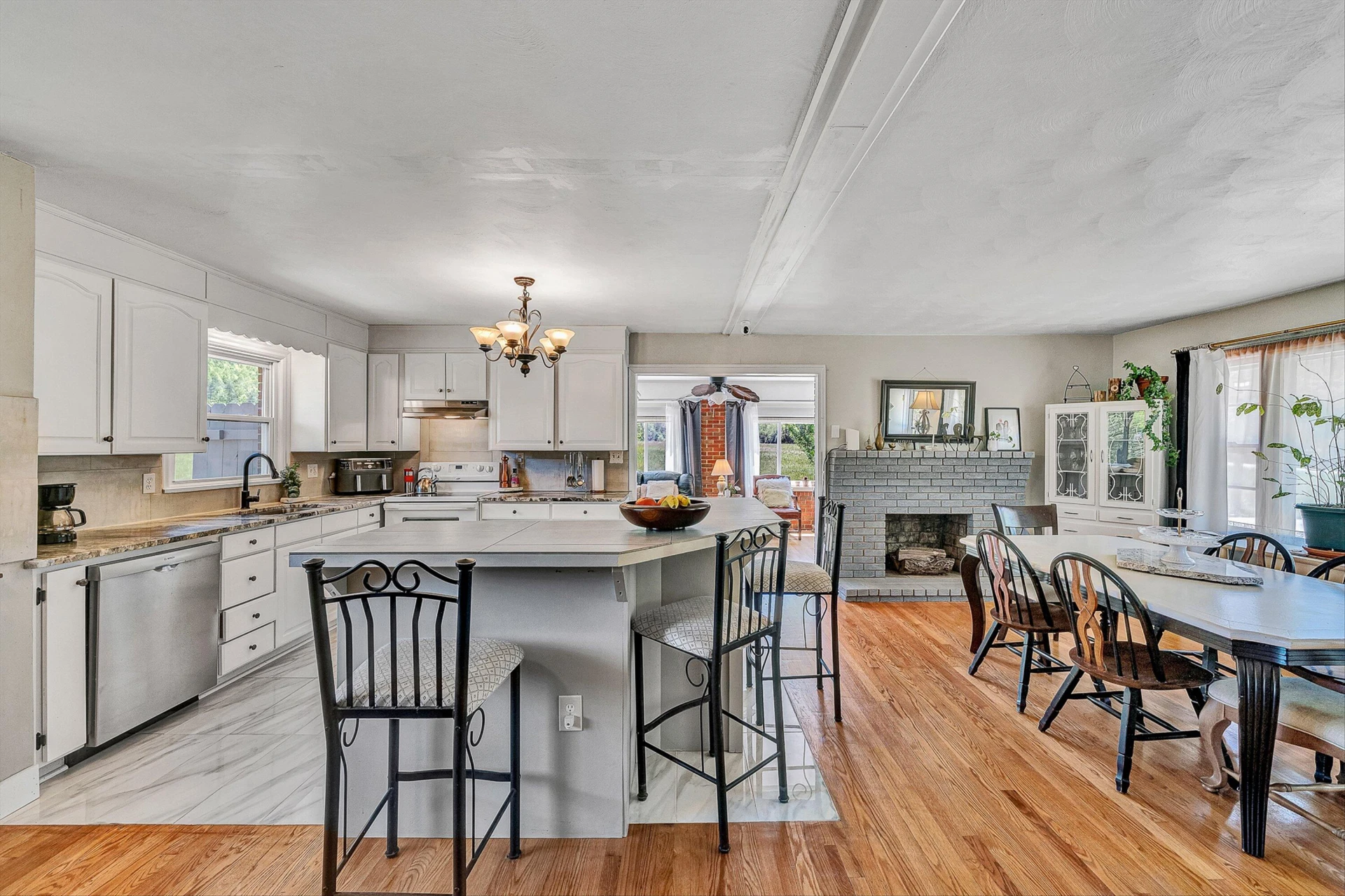 4758 Bandy RD - Photo 28