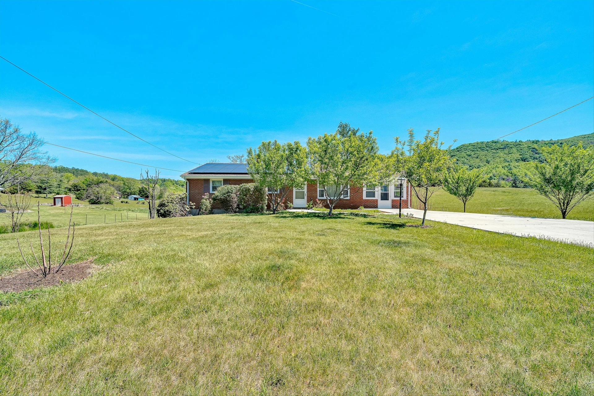 4758 Bandy RD - Photo 3