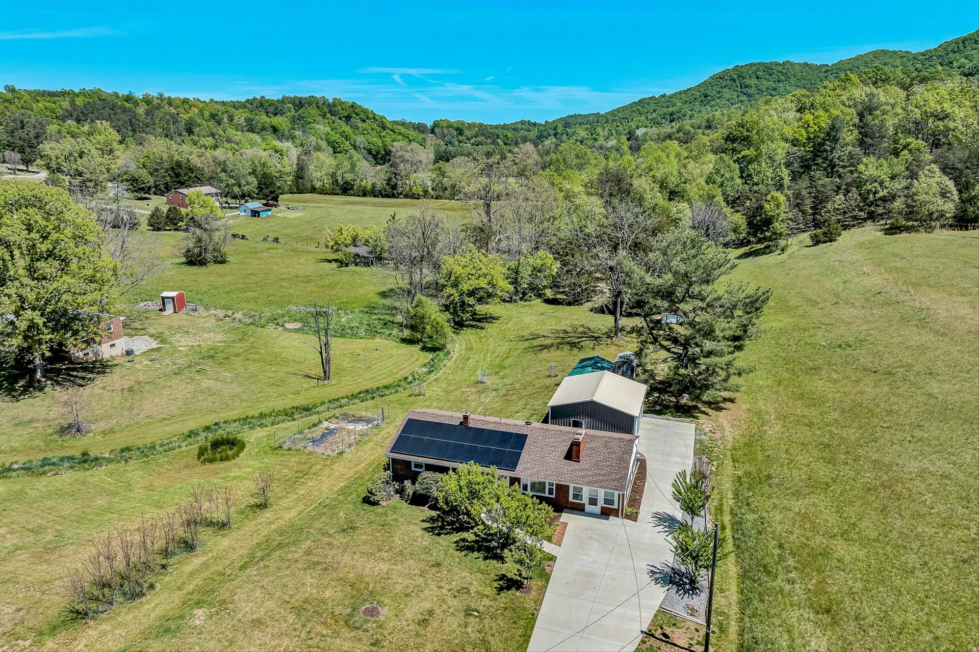 4758 Bandy RD - Photo 46