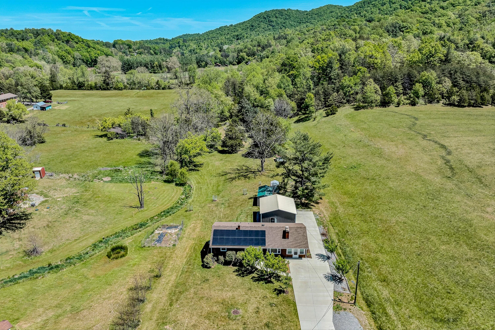 4758 Bandy RD - Photo 47