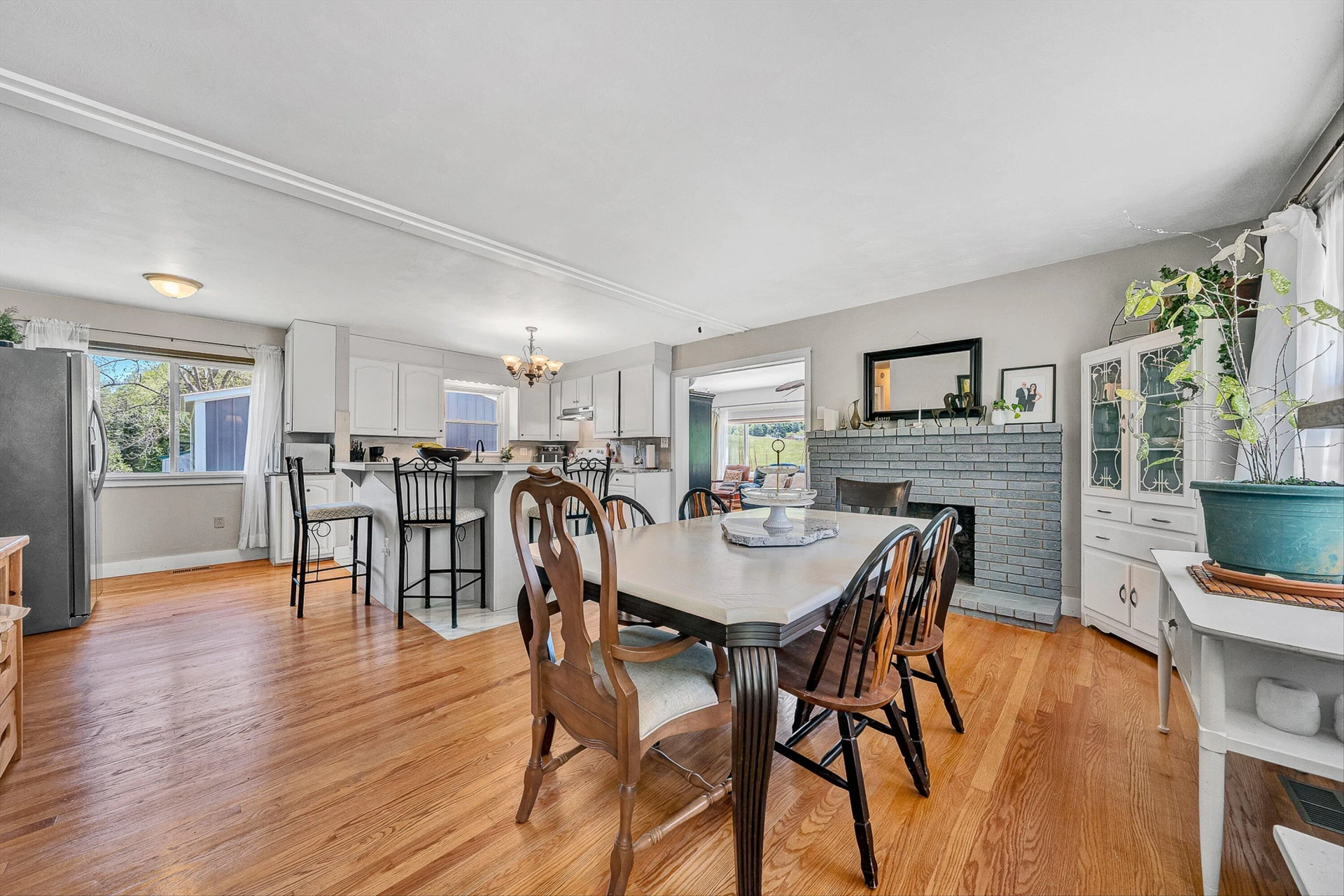 4758 Bandy RD - Photo 7