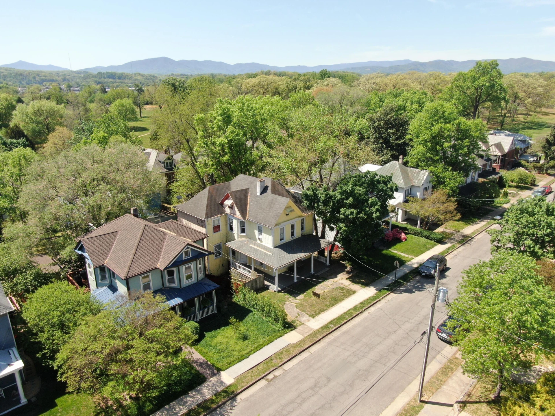 518 Highland AVE SW