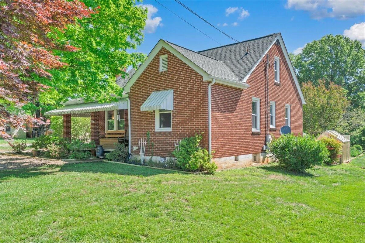 703 vine ST - Photo 2