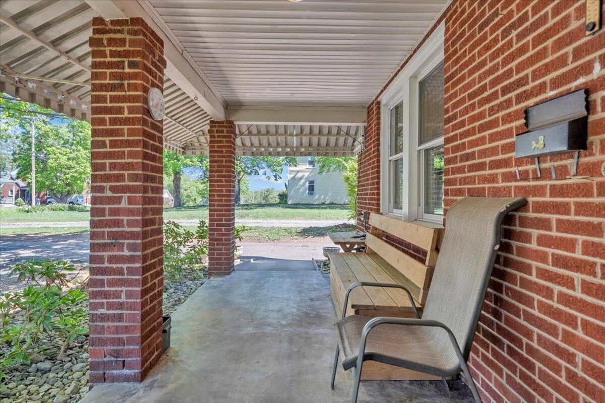 703 vine ST - Photo 4