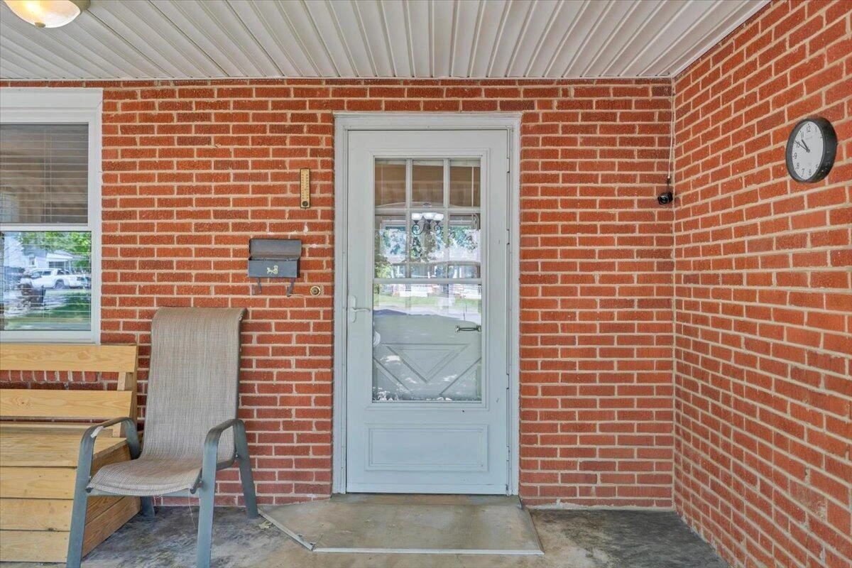 703 vine ST - Photo 5