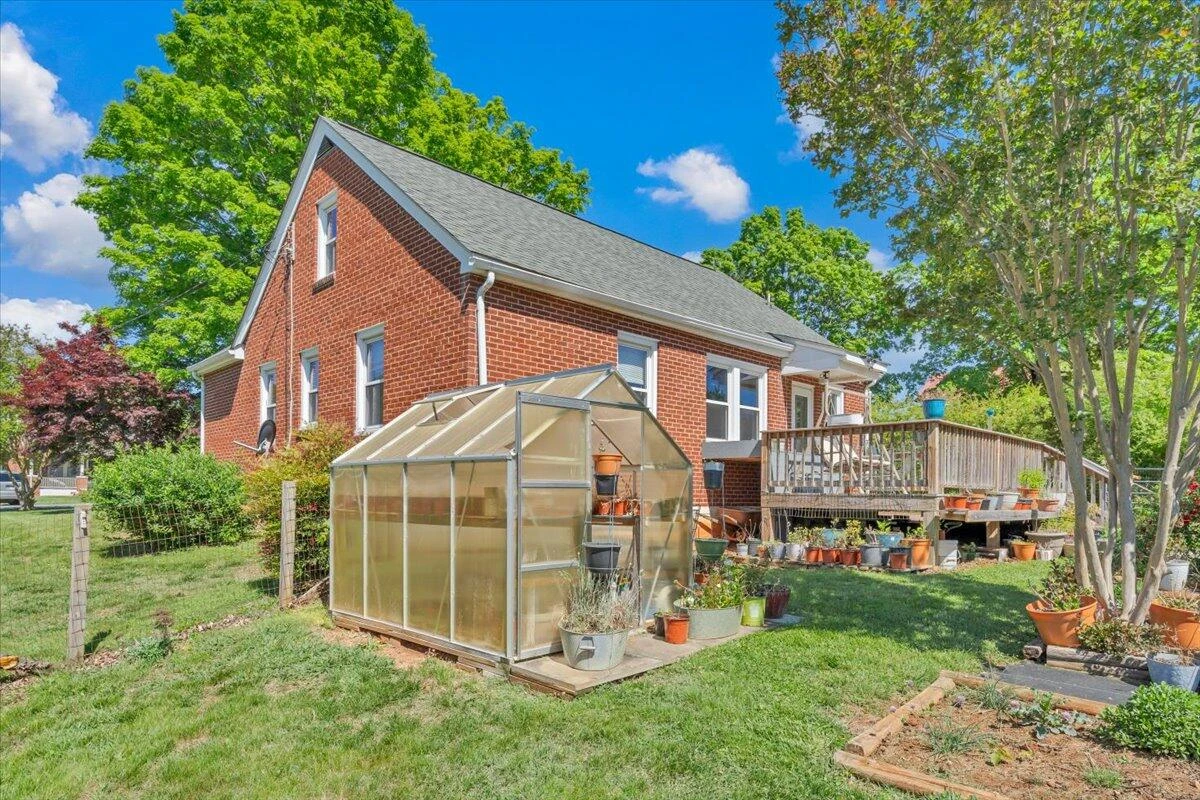 703 vine ST - Photo 7
