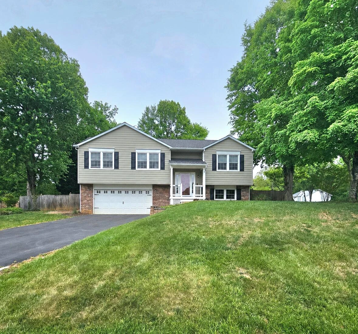 74 Clarion DR