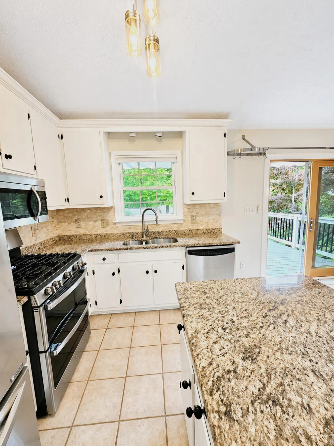 74 Clarion DR - Photo 16