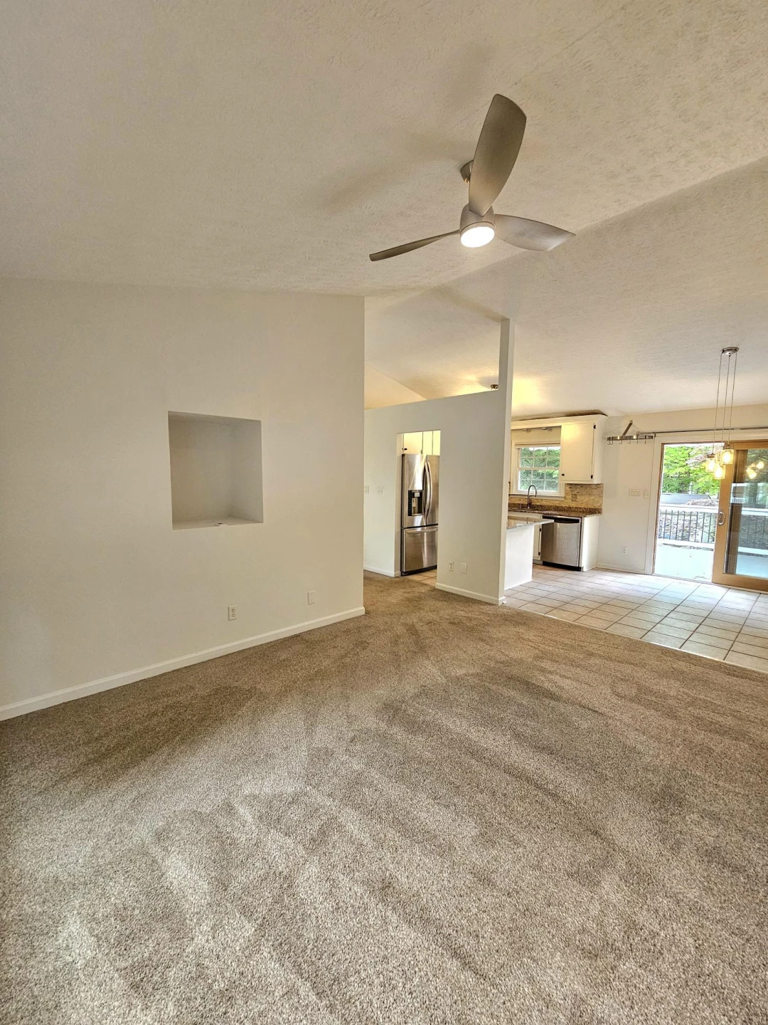 74 Clarion DR - Photo 8