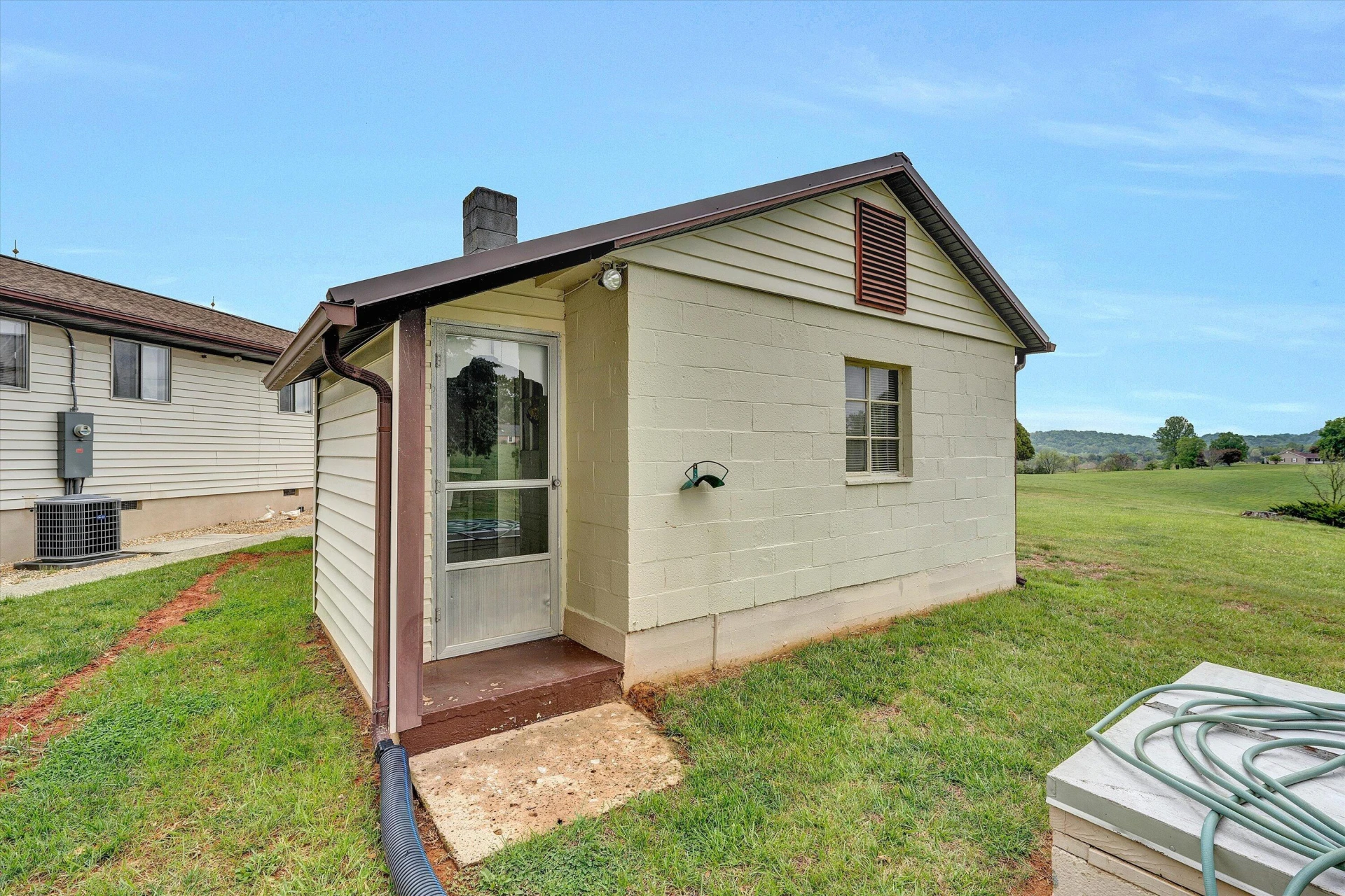 1151 Wheatland RD - Photo 25