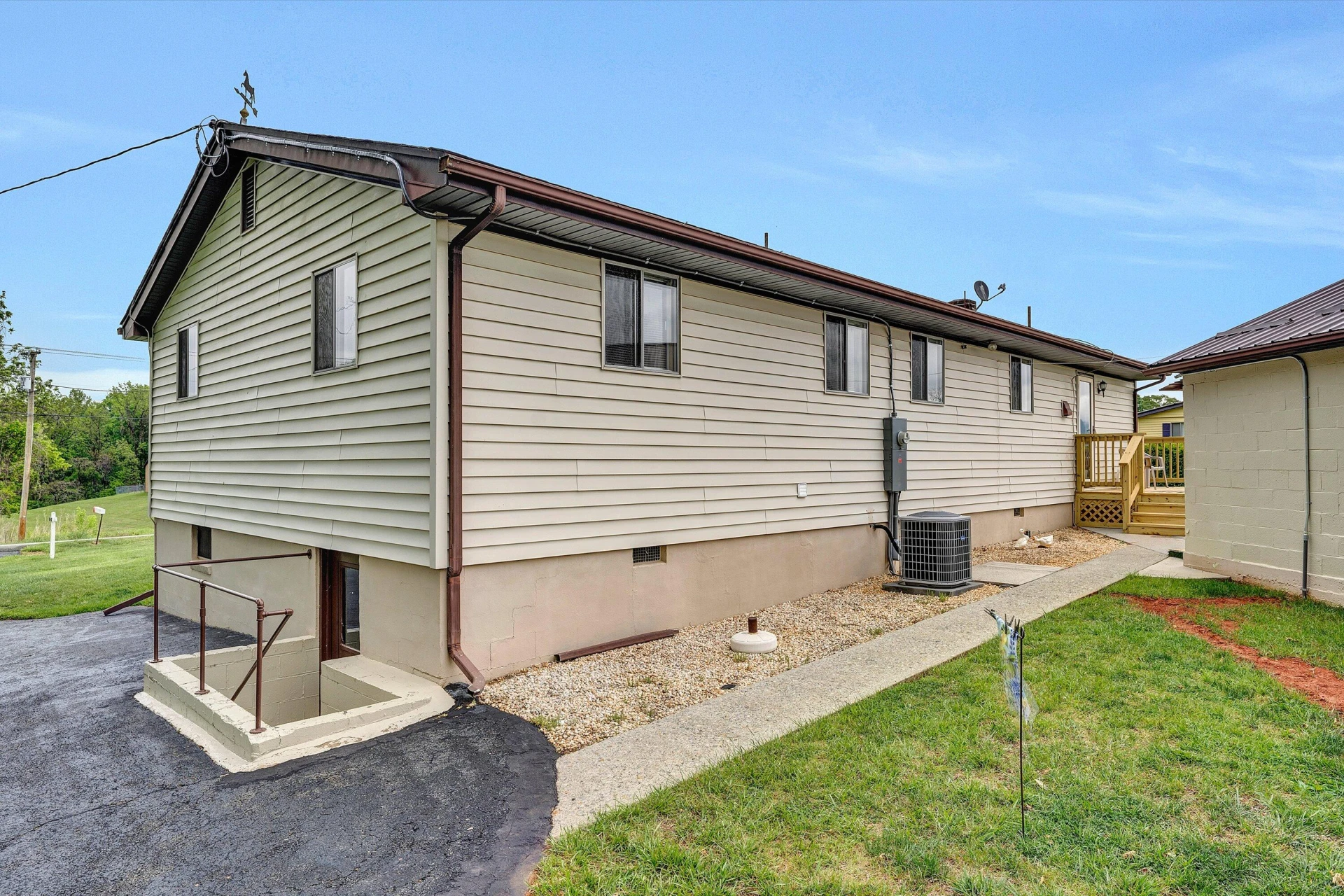 1151 Wheatland RD - Photo 33