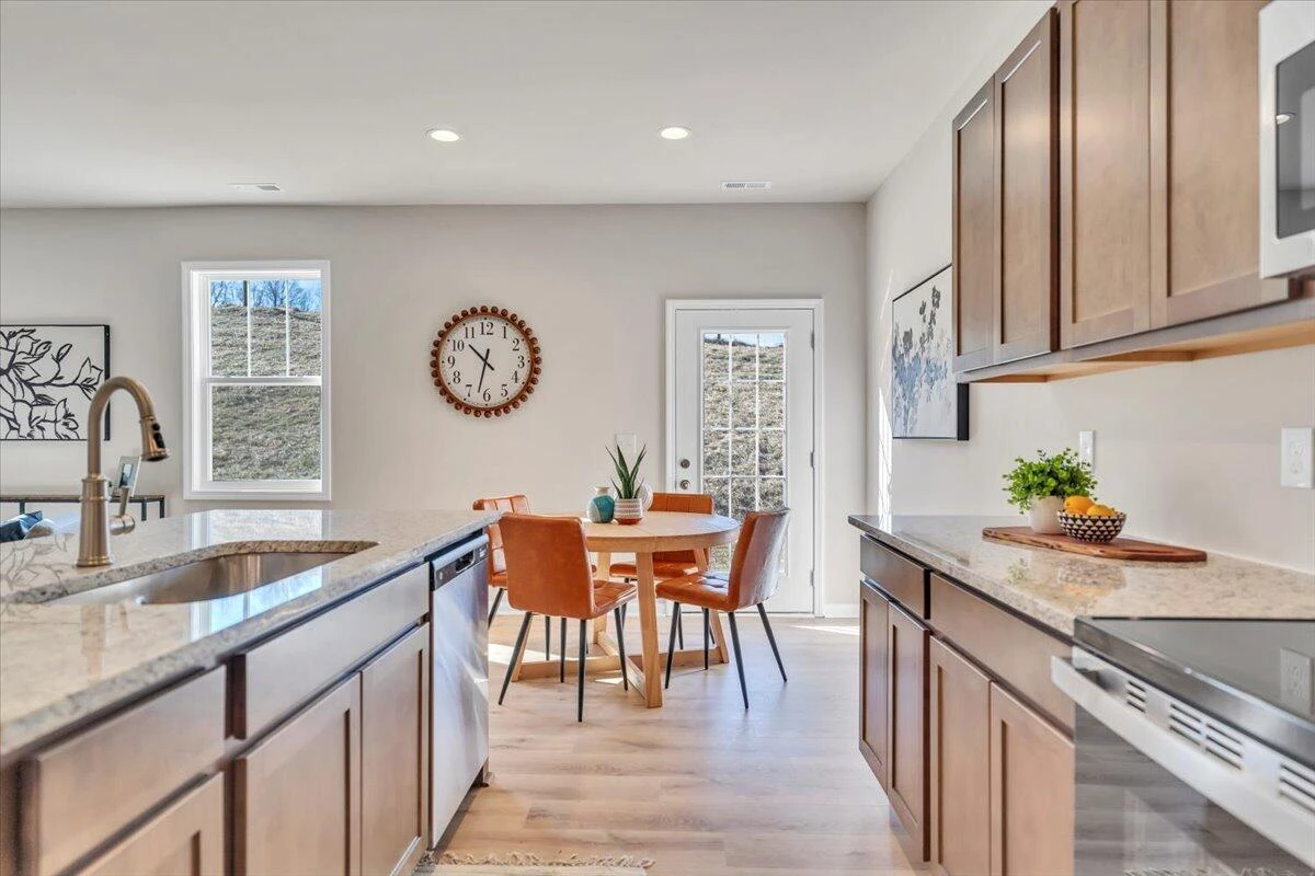 7379 King's Pointe DR - Photo 16