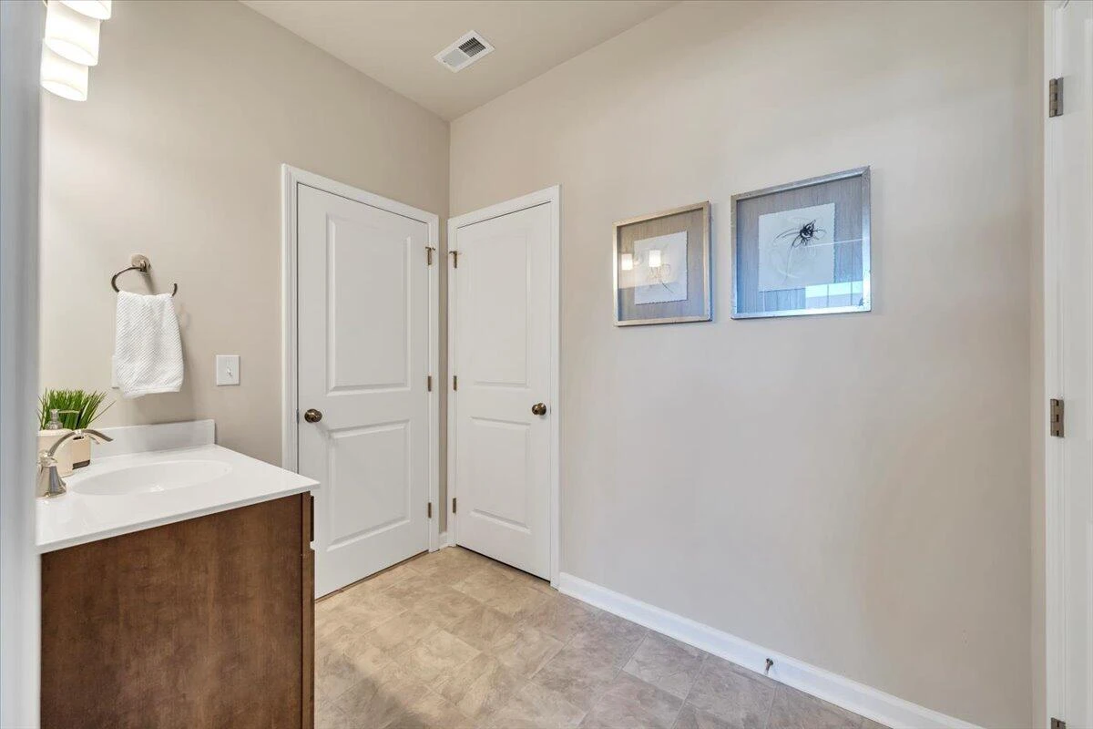7379 King's Pointe DR - Photo 36