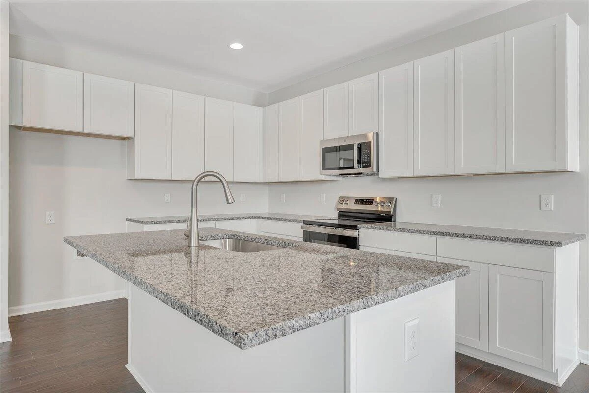 7380 King's Pointe DR - Photo 10