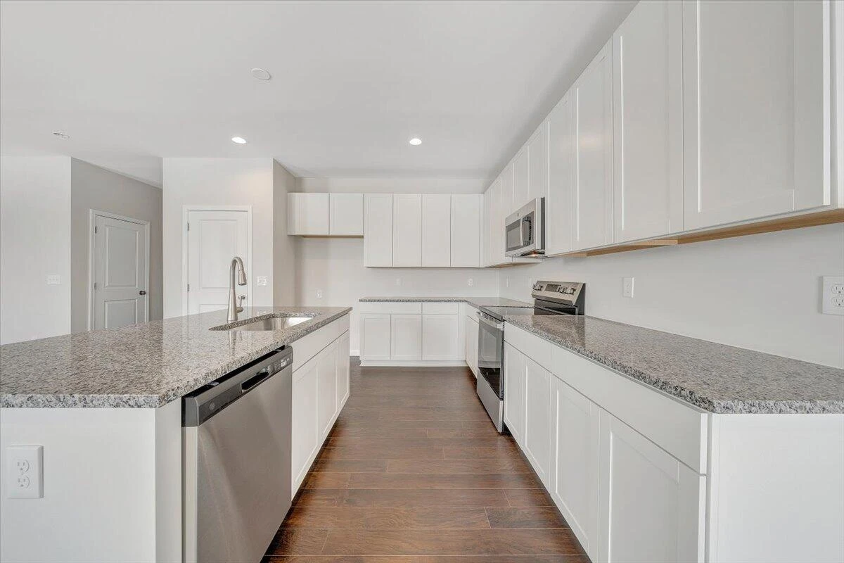 7380 King's Pointe DR - Photo 12