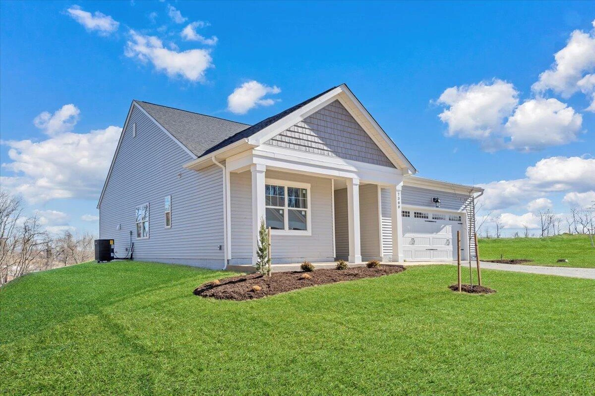 7380 King's Pointe DR - Photo 2