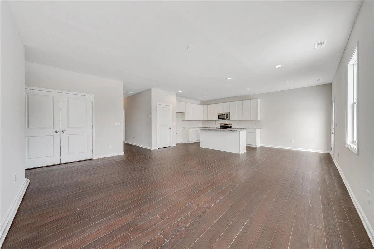 7380 King's Pointe DR - Photo 7