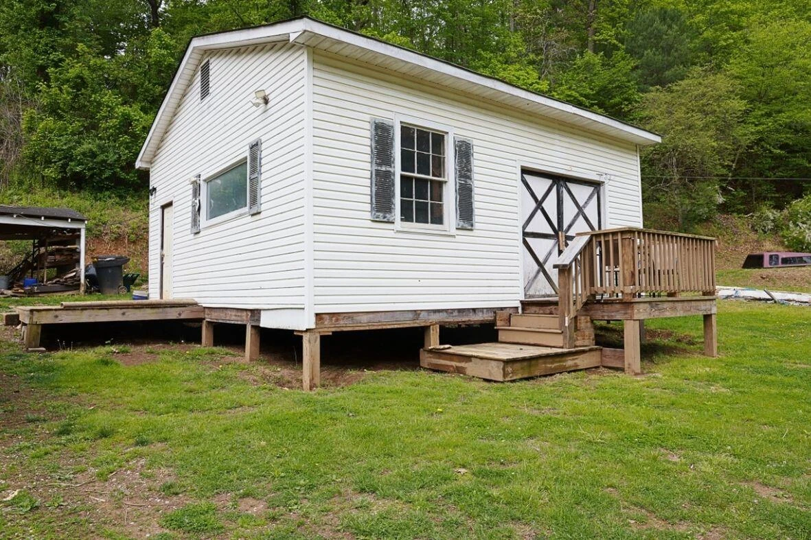 6292 Back Creek RD - Photo 31
